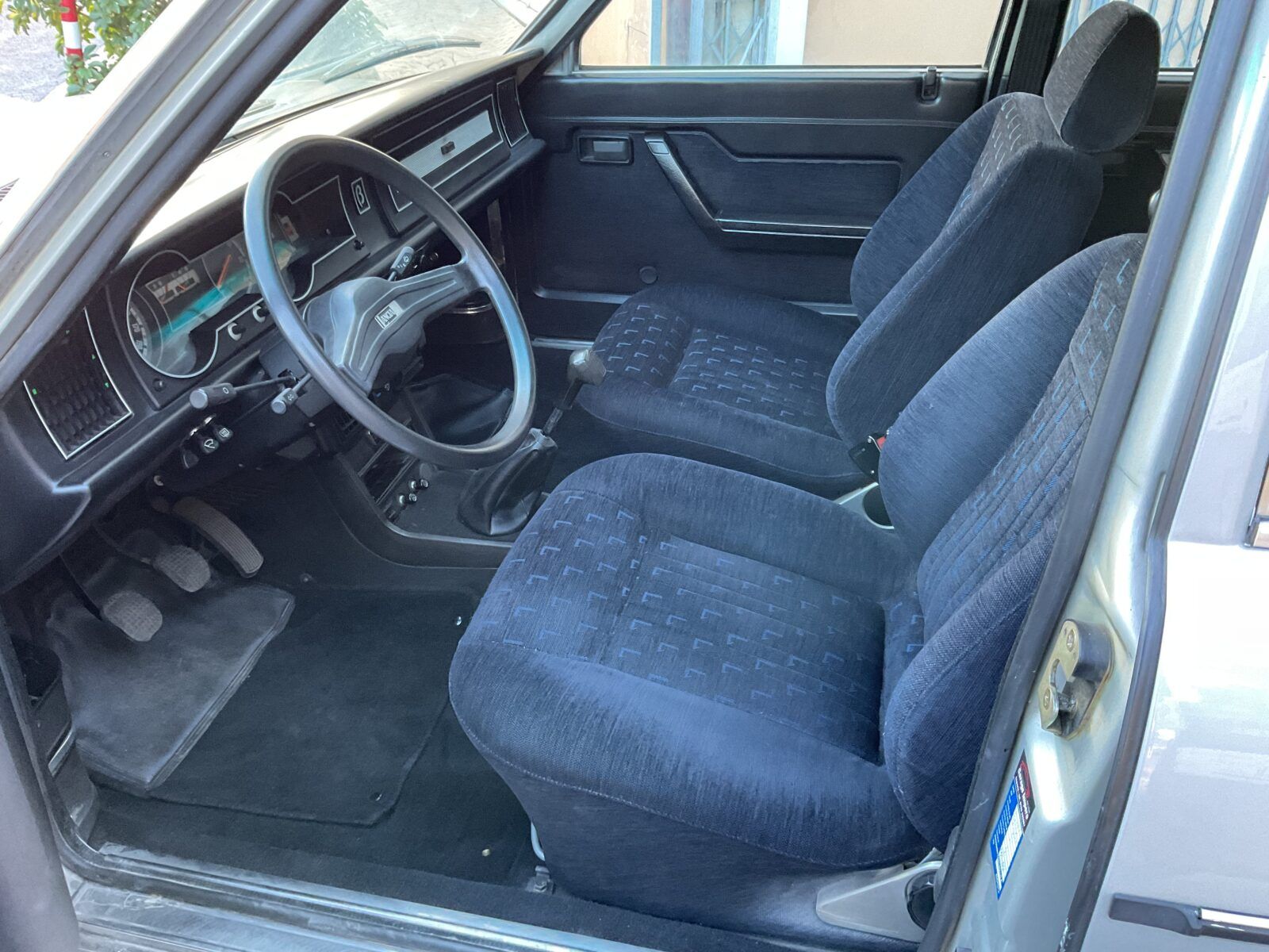 Lancia BETA 2000 EXECUTIVE 11