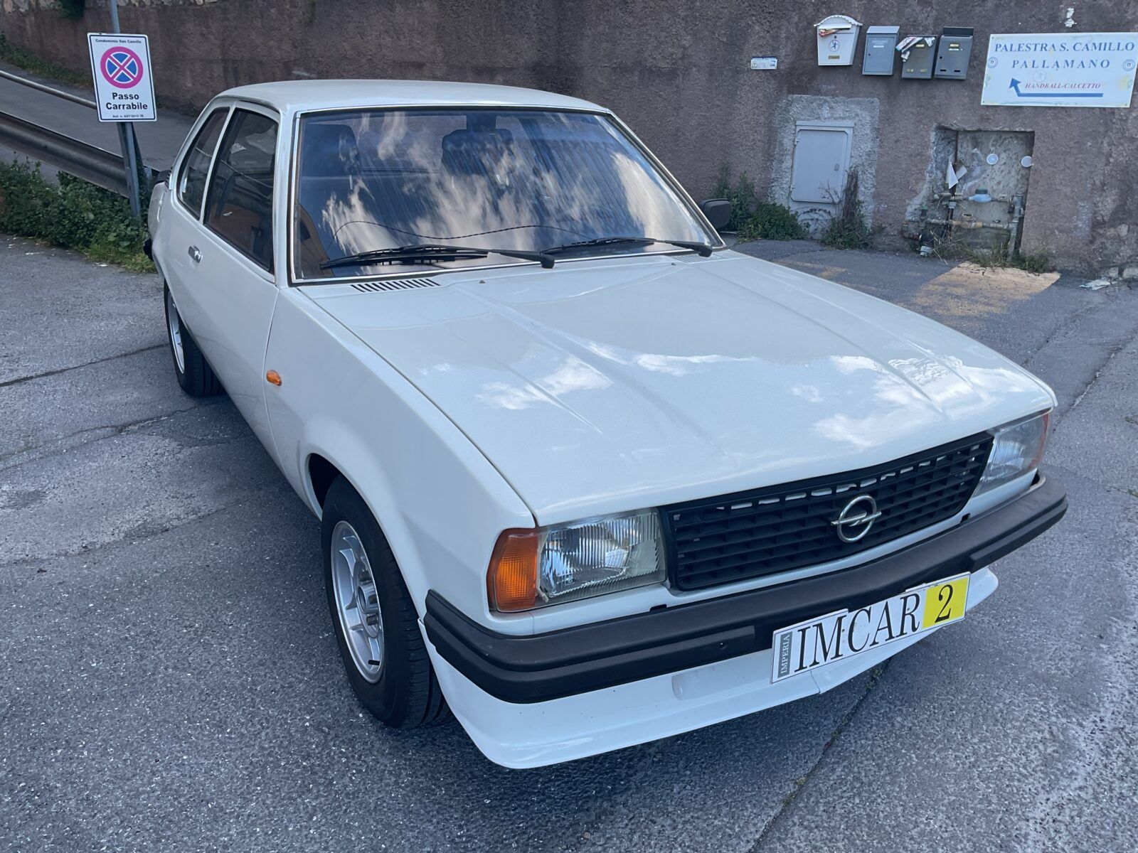 Opel ASCONA 2.0E 4
