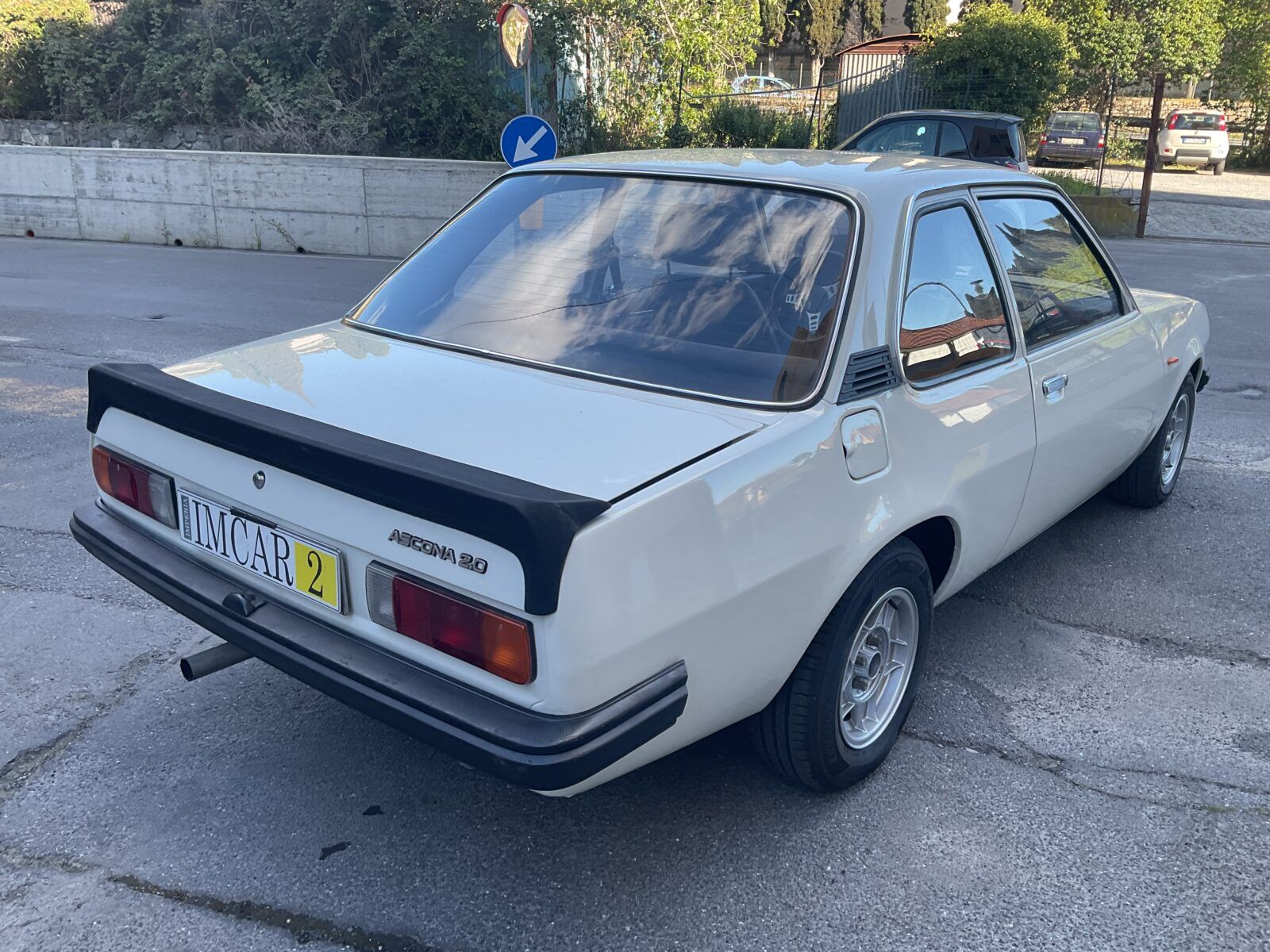 Opel ASCONA 2.0E 10