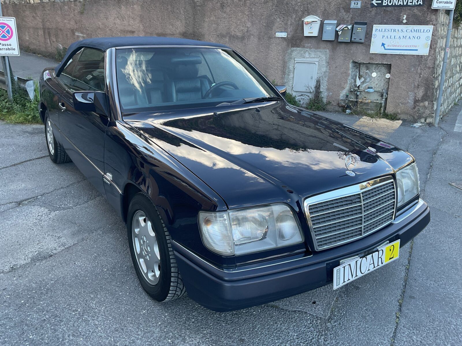 Mercedes-Benz E 200 CABRIOLET 3