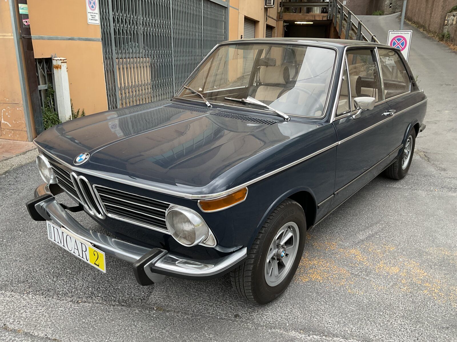 BMW 2002 TII TOURING 2