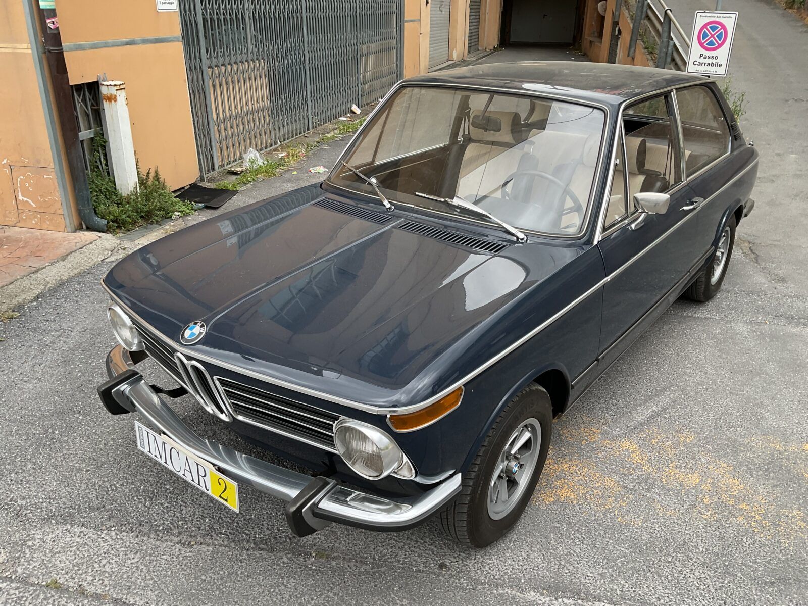 BMW 2002 TII TOURING 8