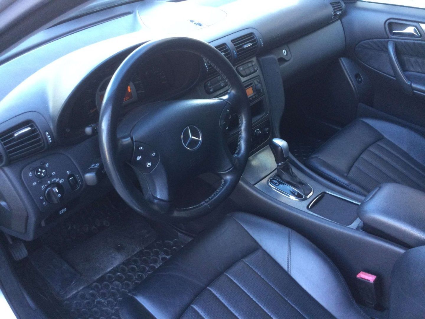 Mercedes-Benz C 32 AMG 11