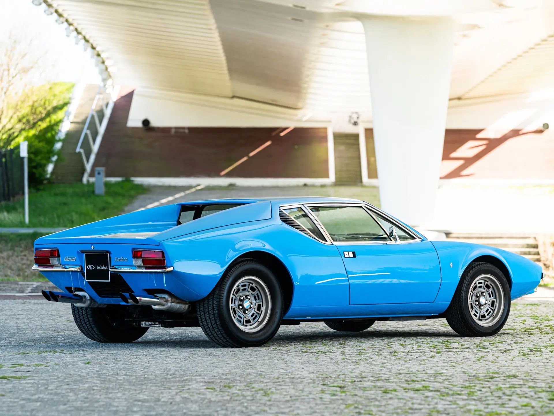 De Tomaso Pantera 6