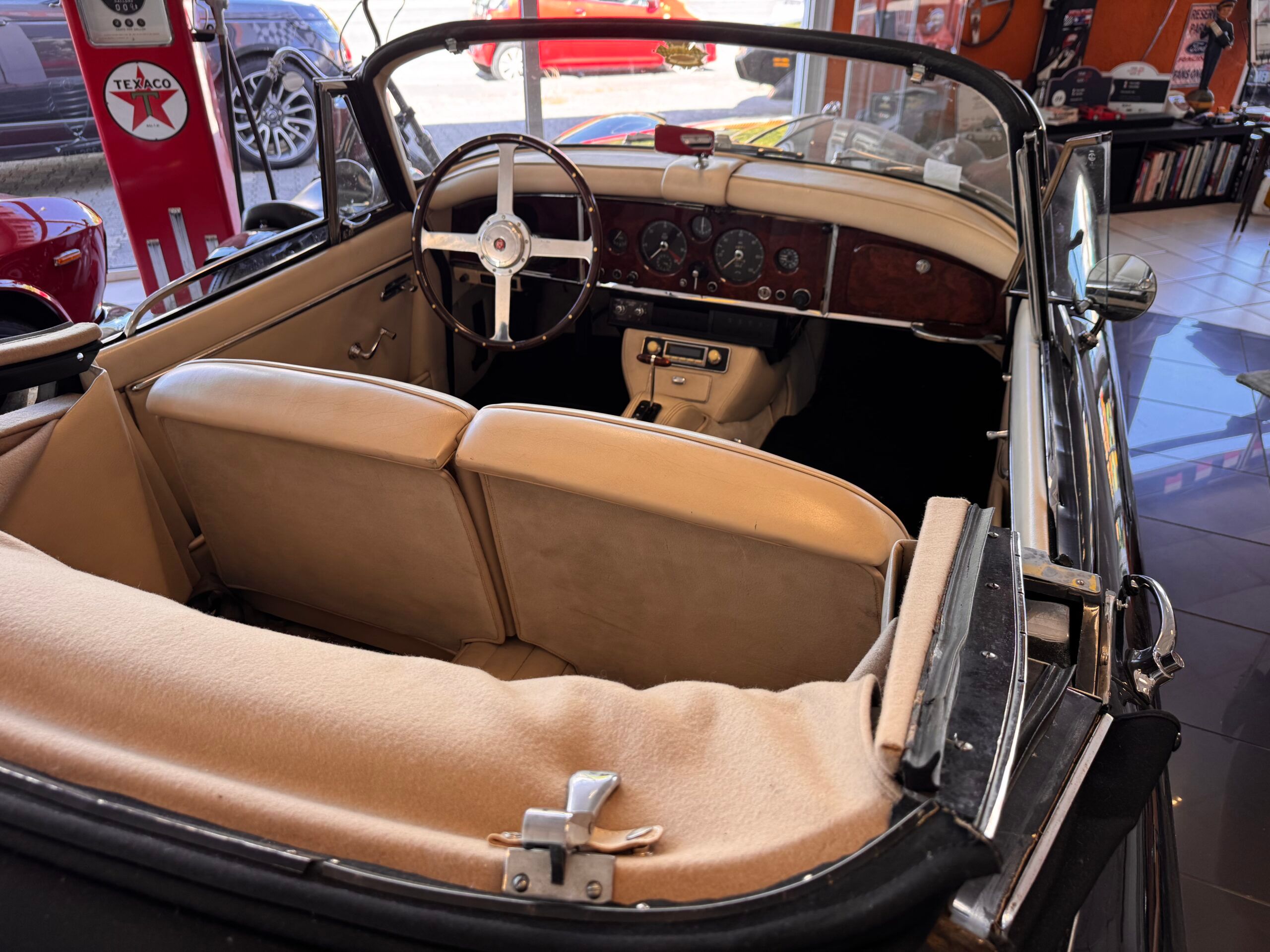Jaguar XK 150 Cabriolet BVA 10