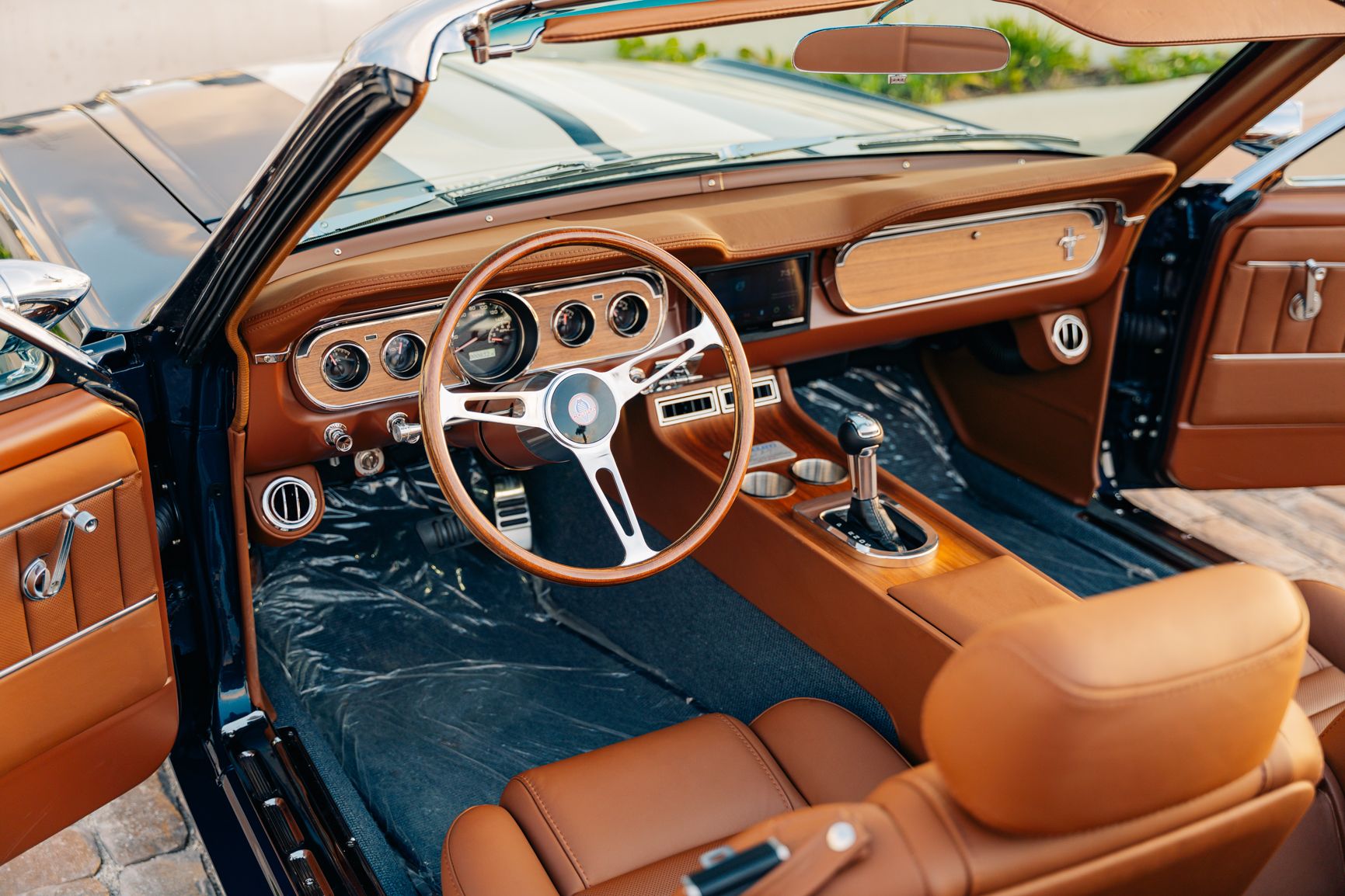 Shelby Mustang GT350 Convertible by Revology 5
