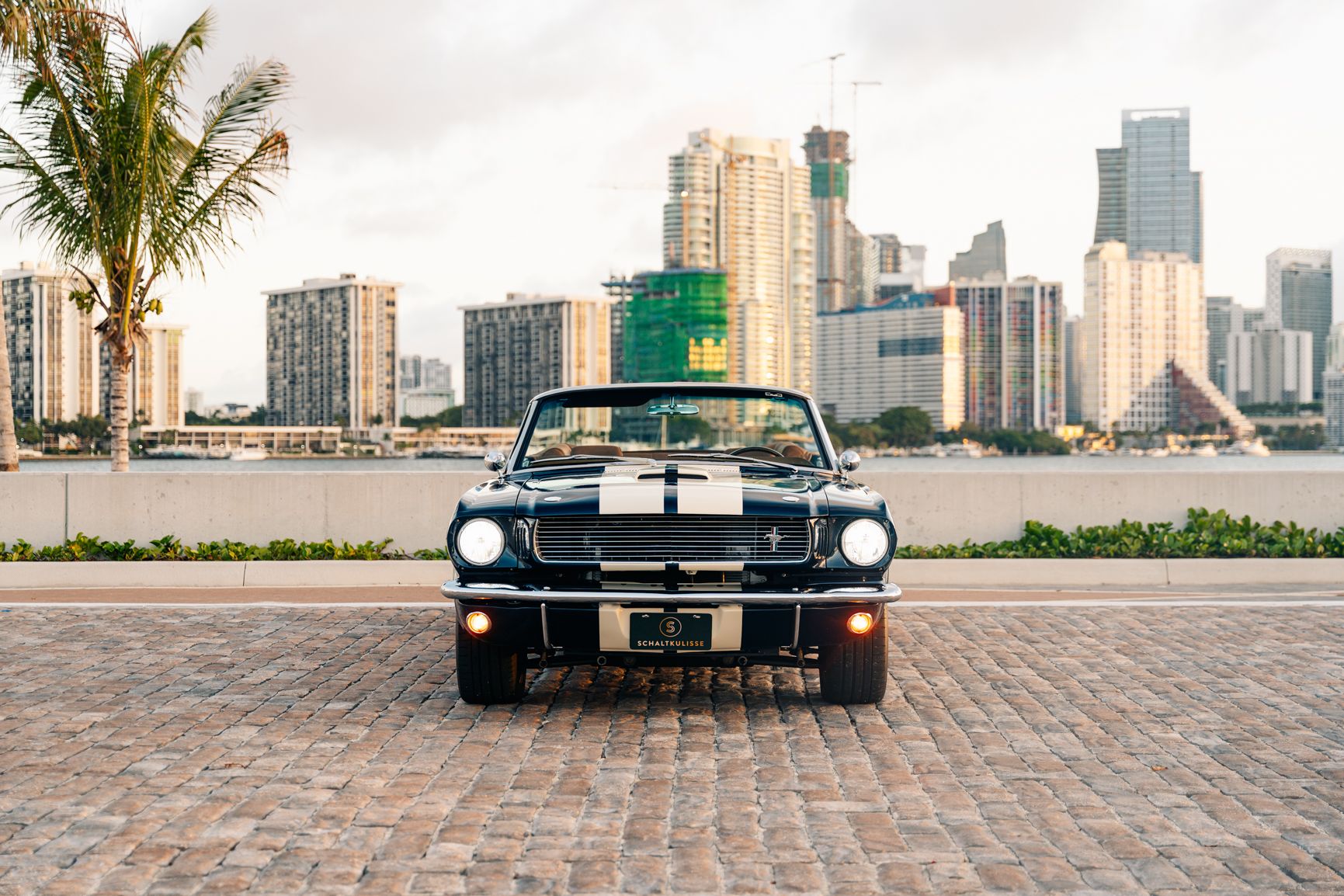 Shelby Mustang GT350 Convertible by Revology 9
