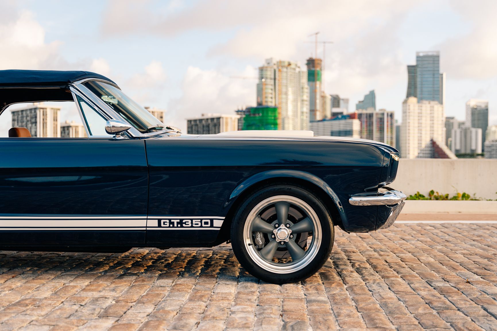 Shelby Mustang GT350 Convertible by Revology 13