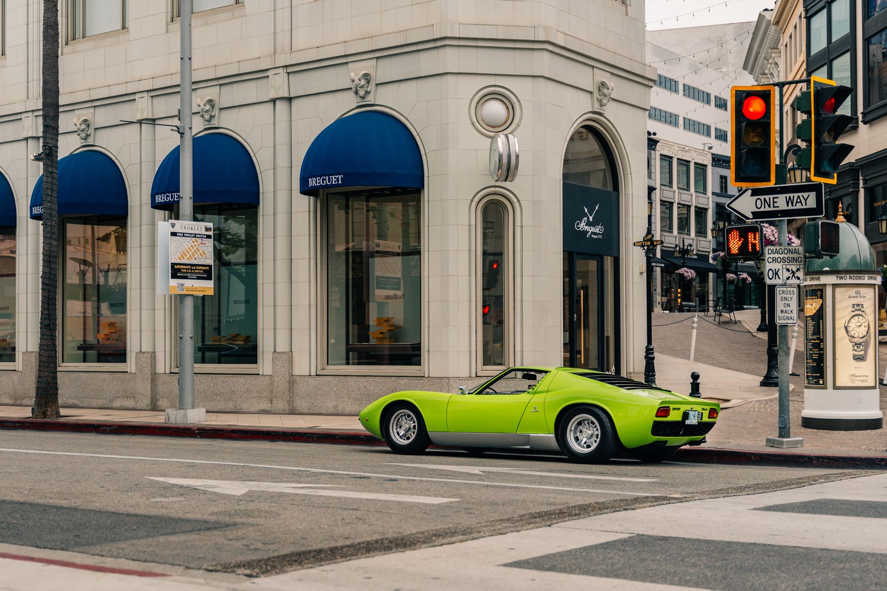 Lamborghini Miura P400 11
