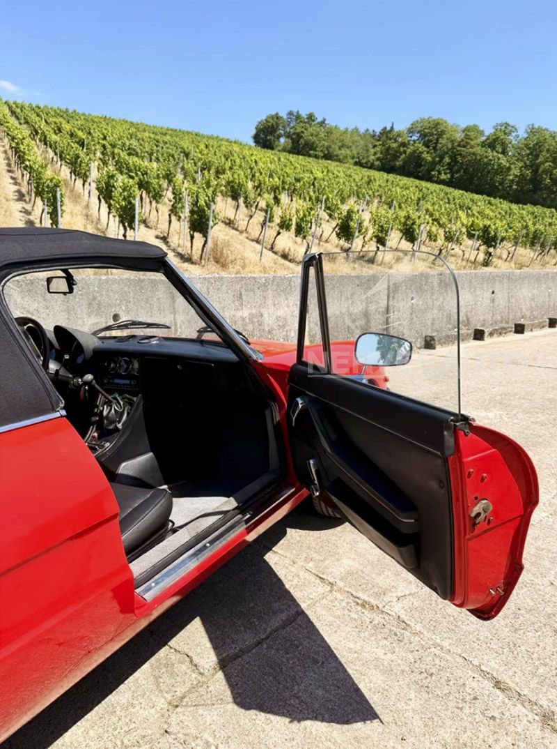 Alfa Romeo Duetto 2000 a Carburatori 7