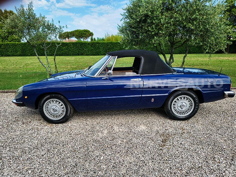 Alfa Romeo Duetto 2000 Spider Blu Interni Beige 1974 4