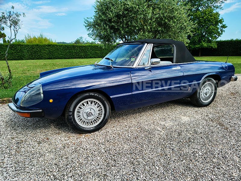 Alfa Romeo Duetto 2000 Spider Blu Interni Beige 1974 6