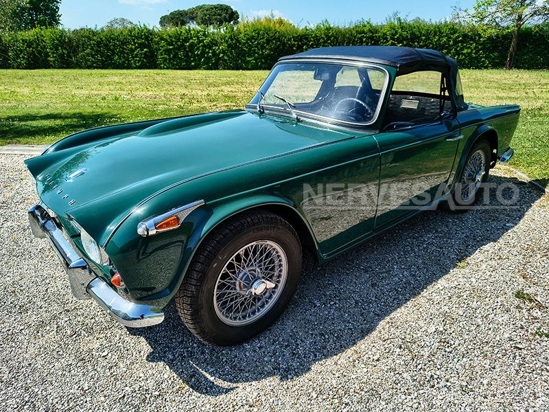 Triumph TR4 IRS Verde inglese 3