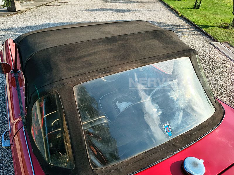 Triumph TR4A IRS Rosso Interni Pelle Nera 1966 Guida a 9