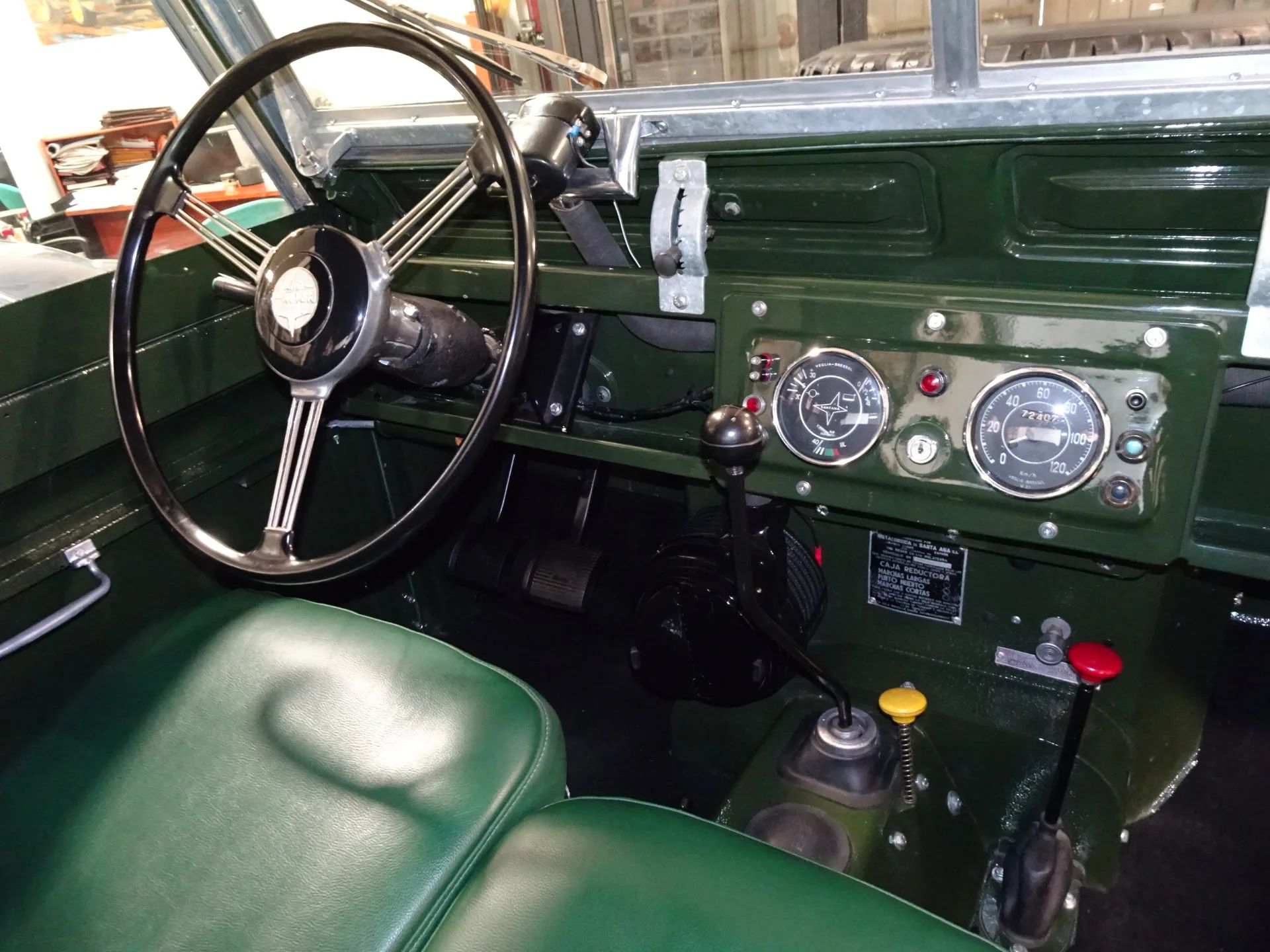 Land Rover 88 SERIES 2A SOFT-TOP 6