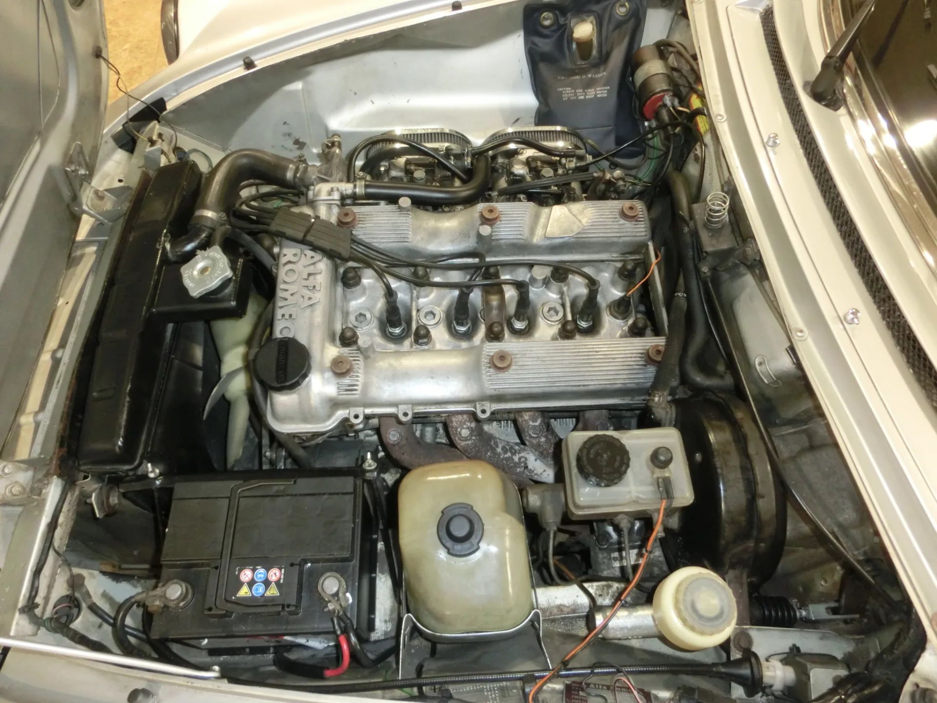 Alfa Romeo SPIDER QUADRIFOGLIO VERDE 12