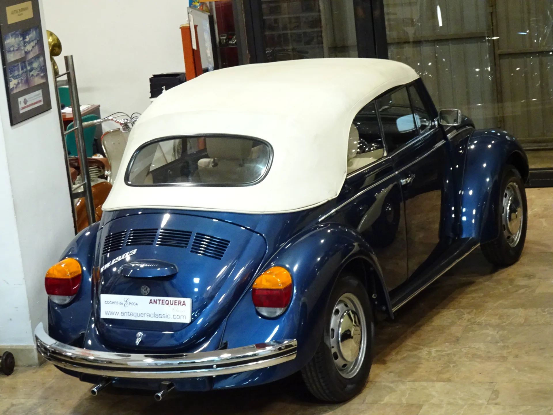 Volkswagen BEETLE 1303 LS KARMANN CABRIOLET 10