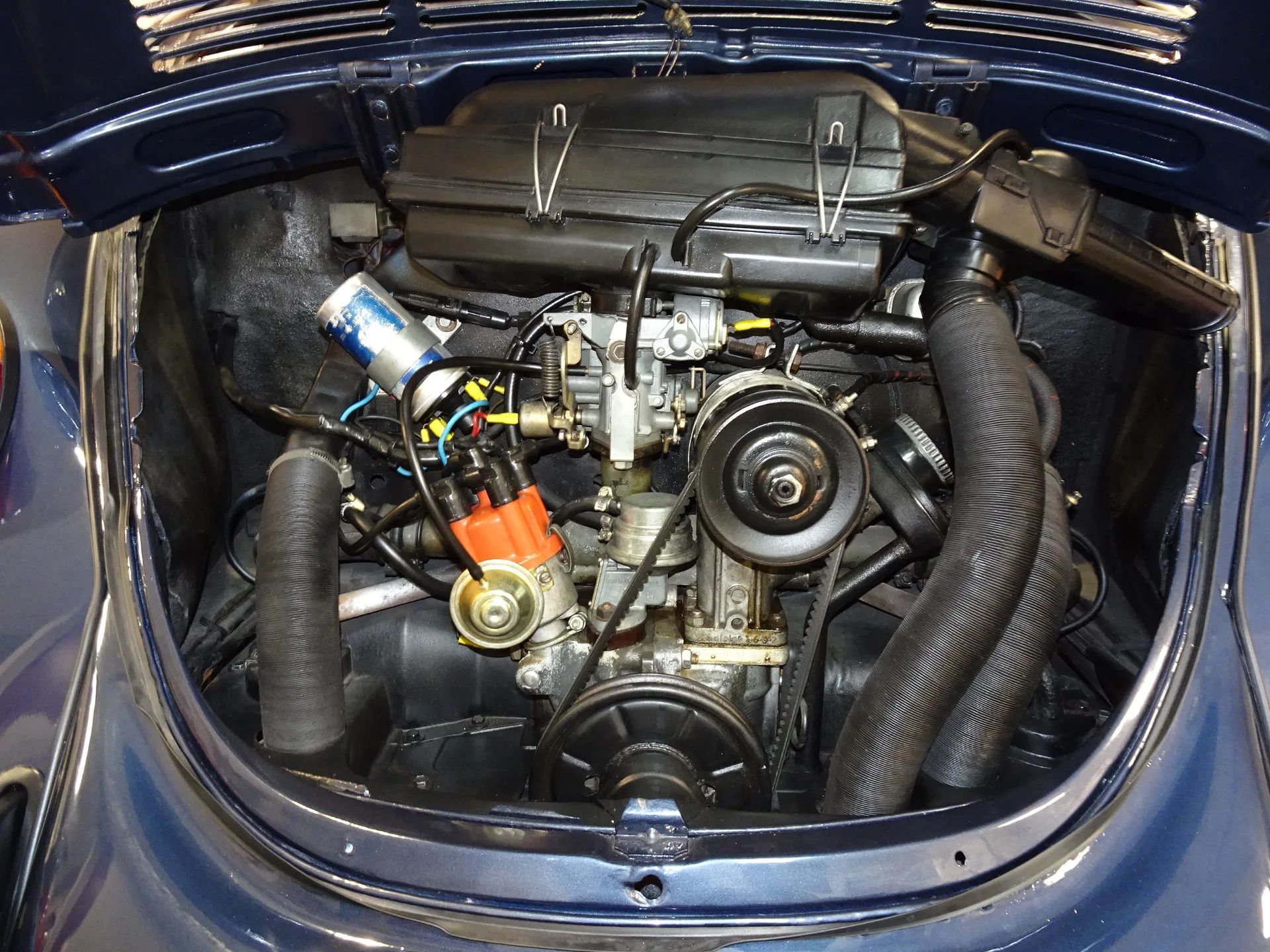 Volkswagen BEETLE 1303 LS KARMANN CABRIOLET 12