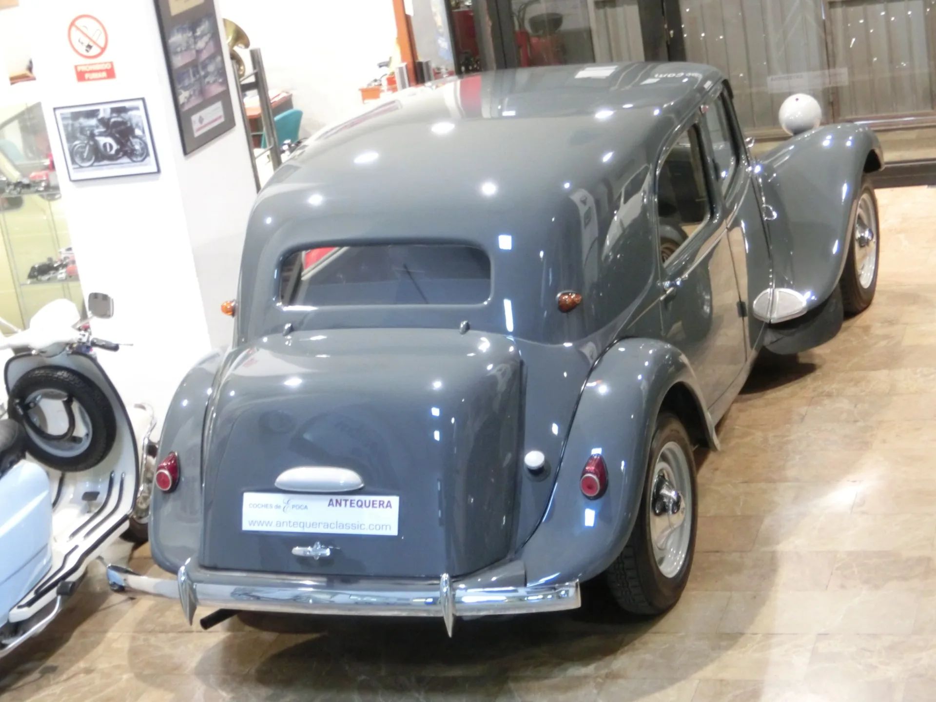 Citroën 11 B TRACTION AVANT 13
