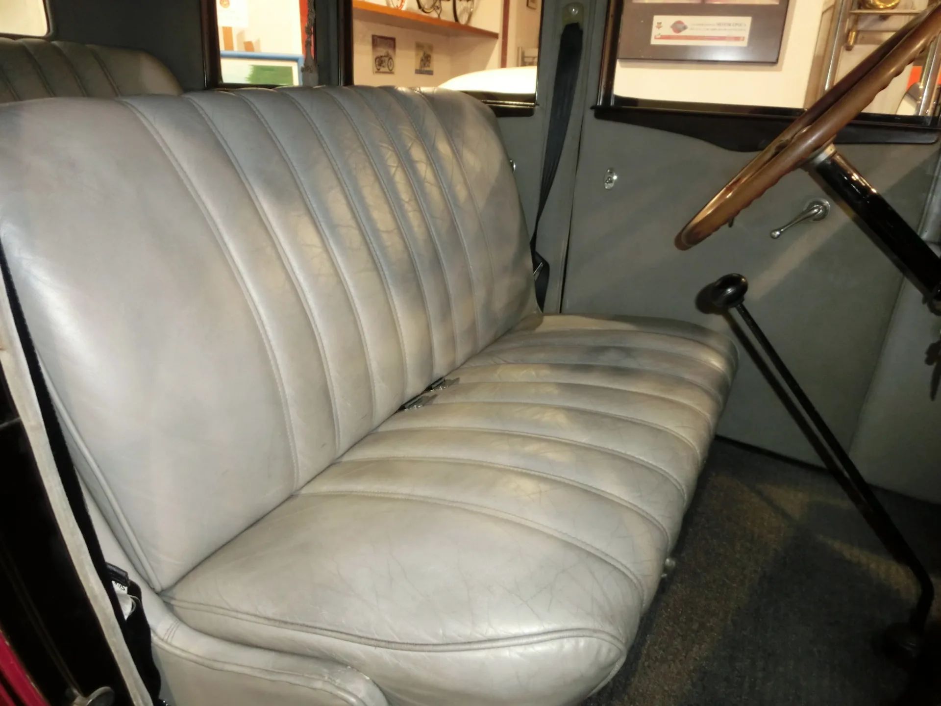 Chevrolet UNIVERSAL AC SIX 8