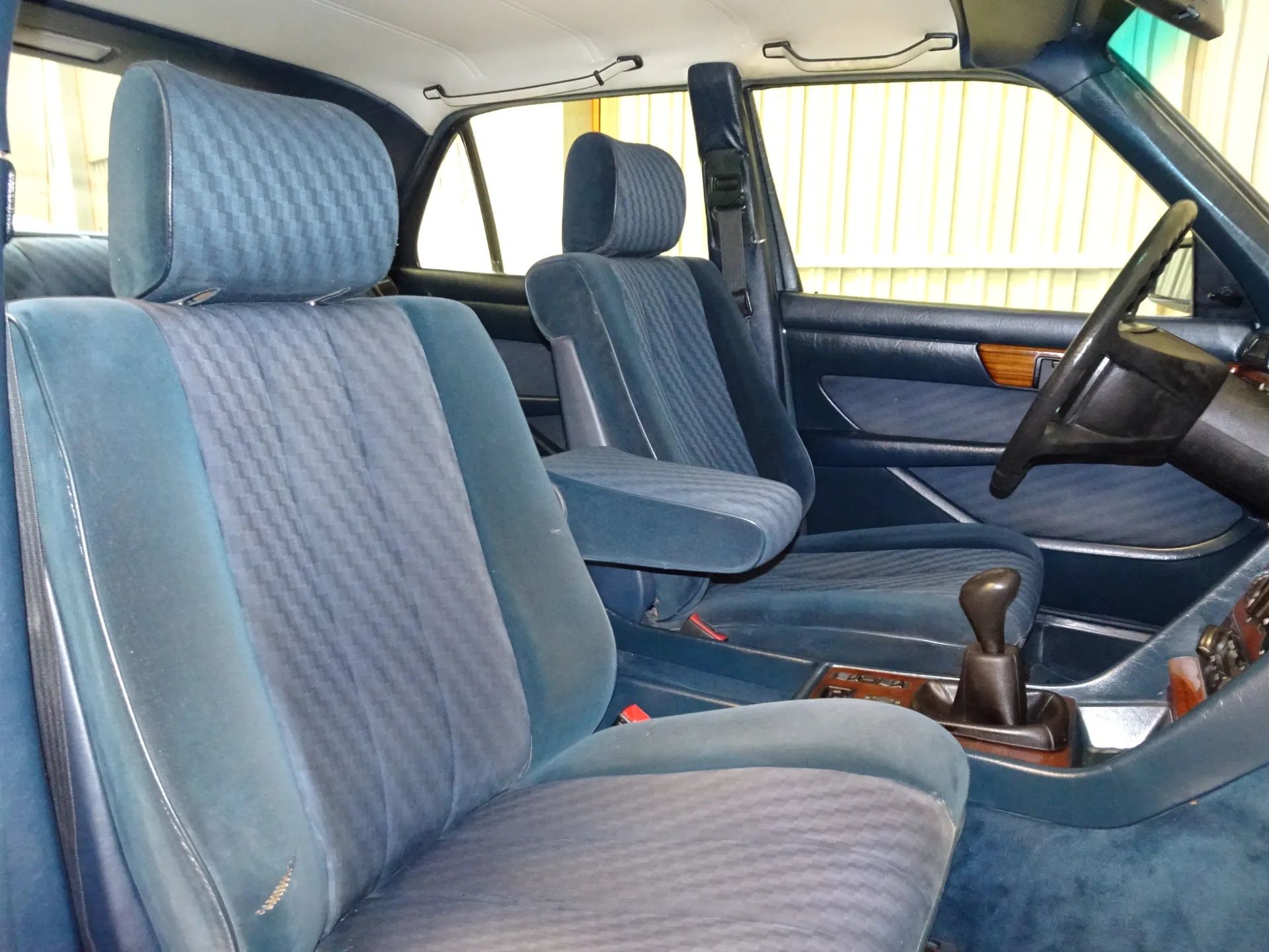 Mercedes-Benz 280 SE W126 7