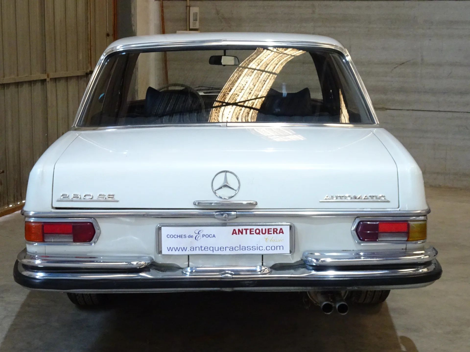 Mercedes-Benz 280 SE/8 W108 5
