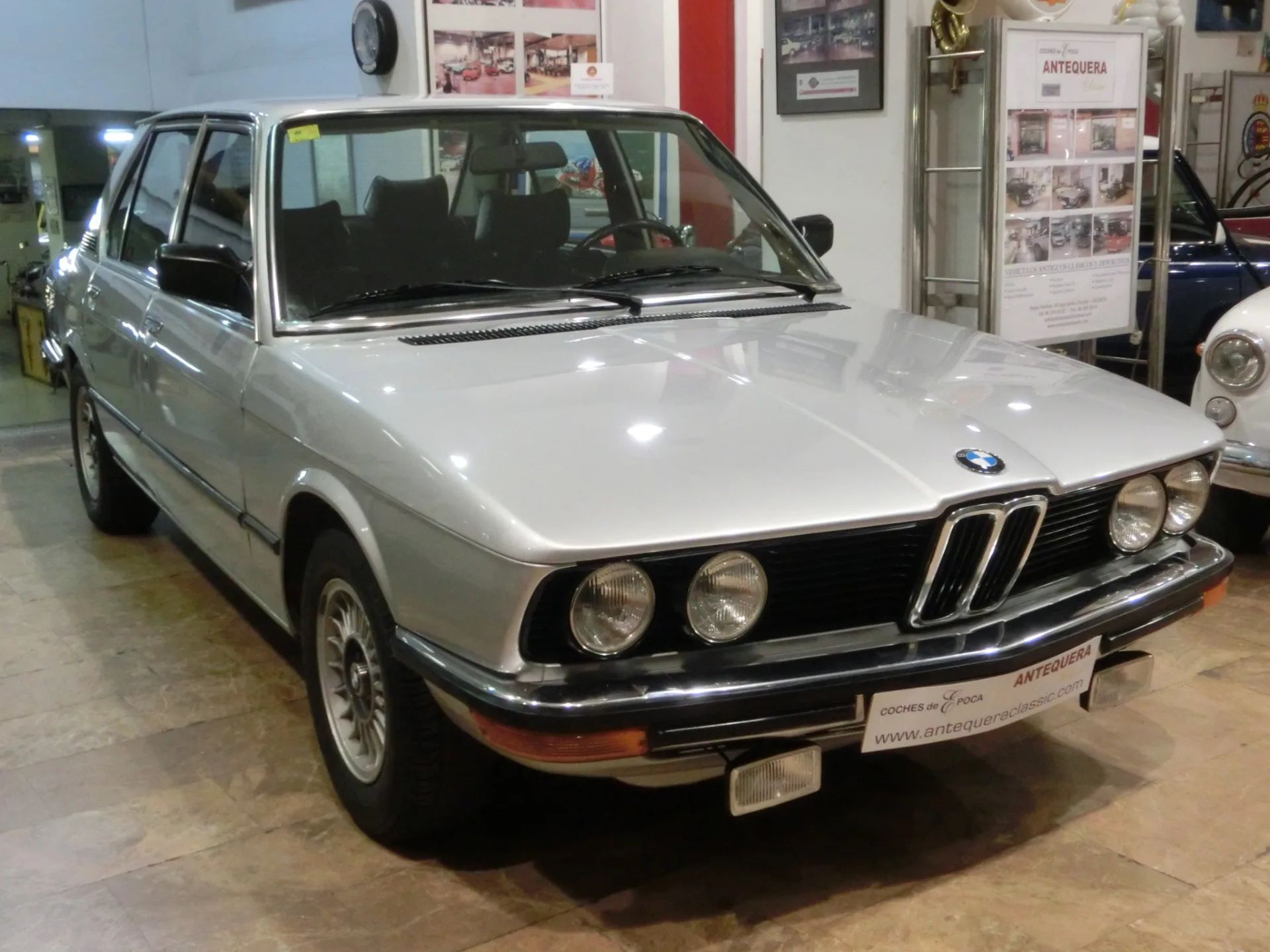 BMW 518 SEDAN E12 SERIES 5 2