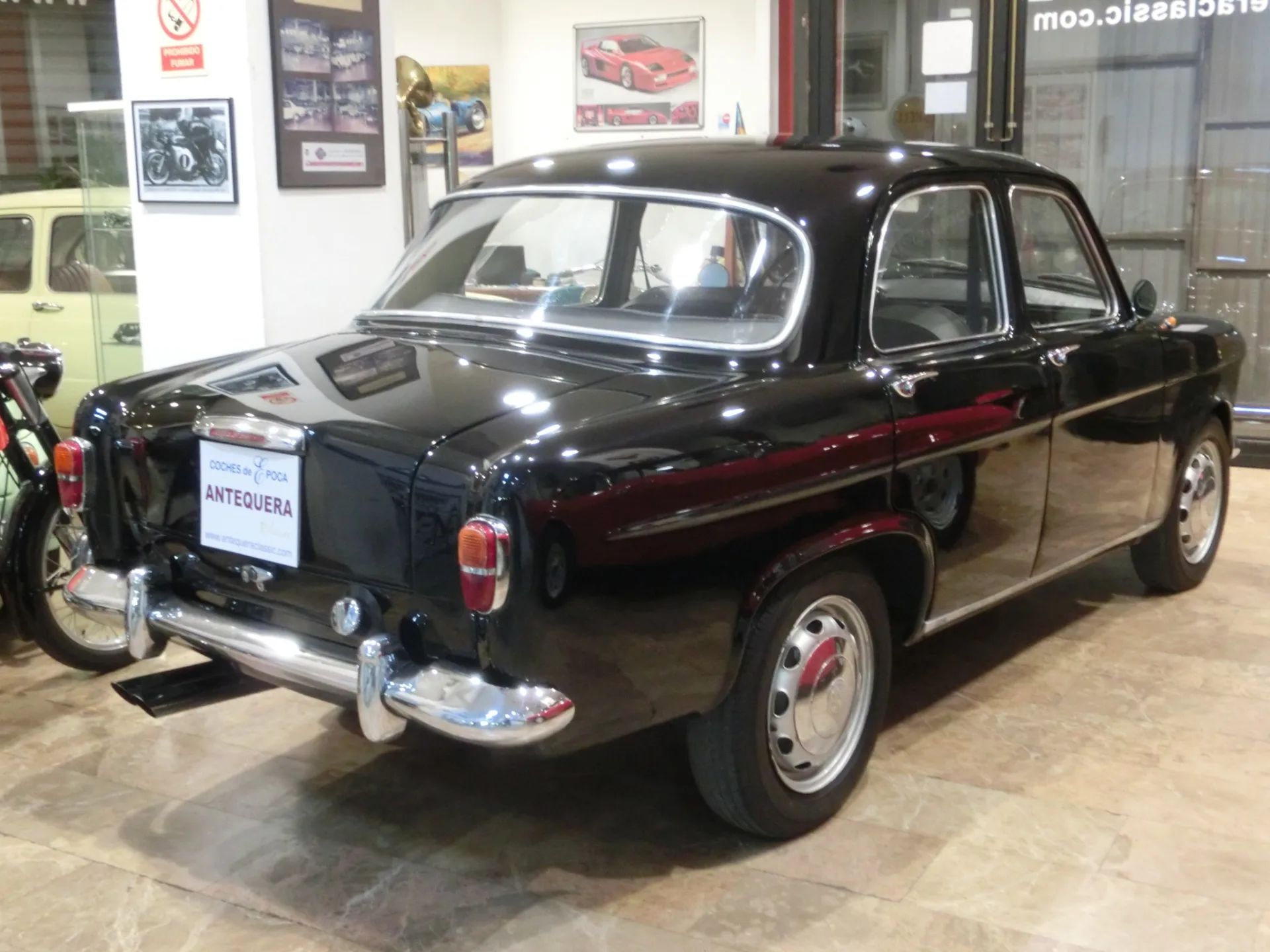 Alfa Romeo GIULIETTA 1300 BERLINA 4