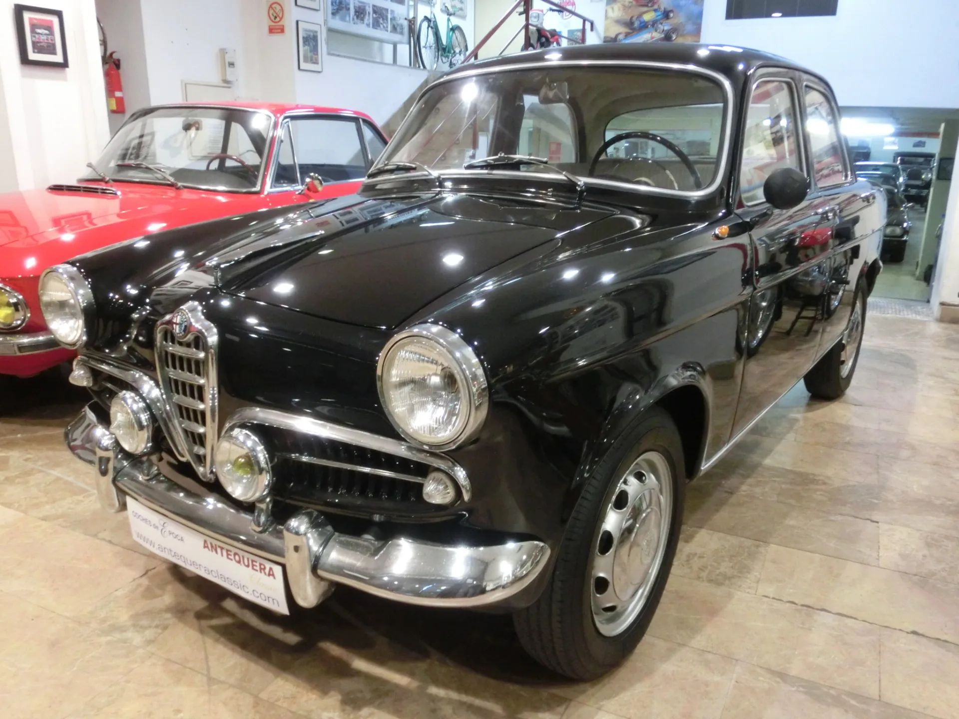 Alfa Romeo GIULIETTA 1300 BERLINA 13