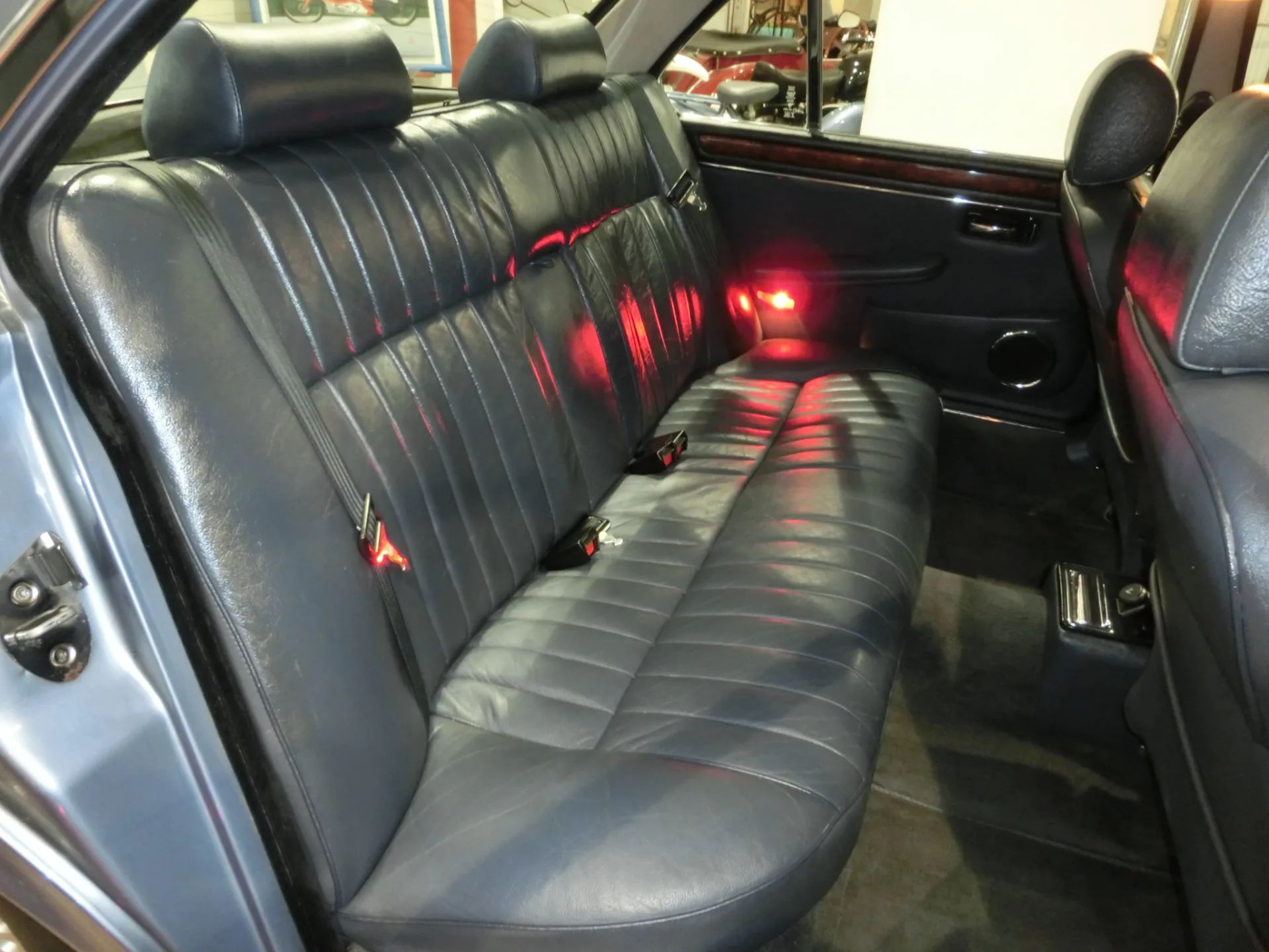 Jaguar XJ SOVEREIGN 4.2 SERIES 3 8