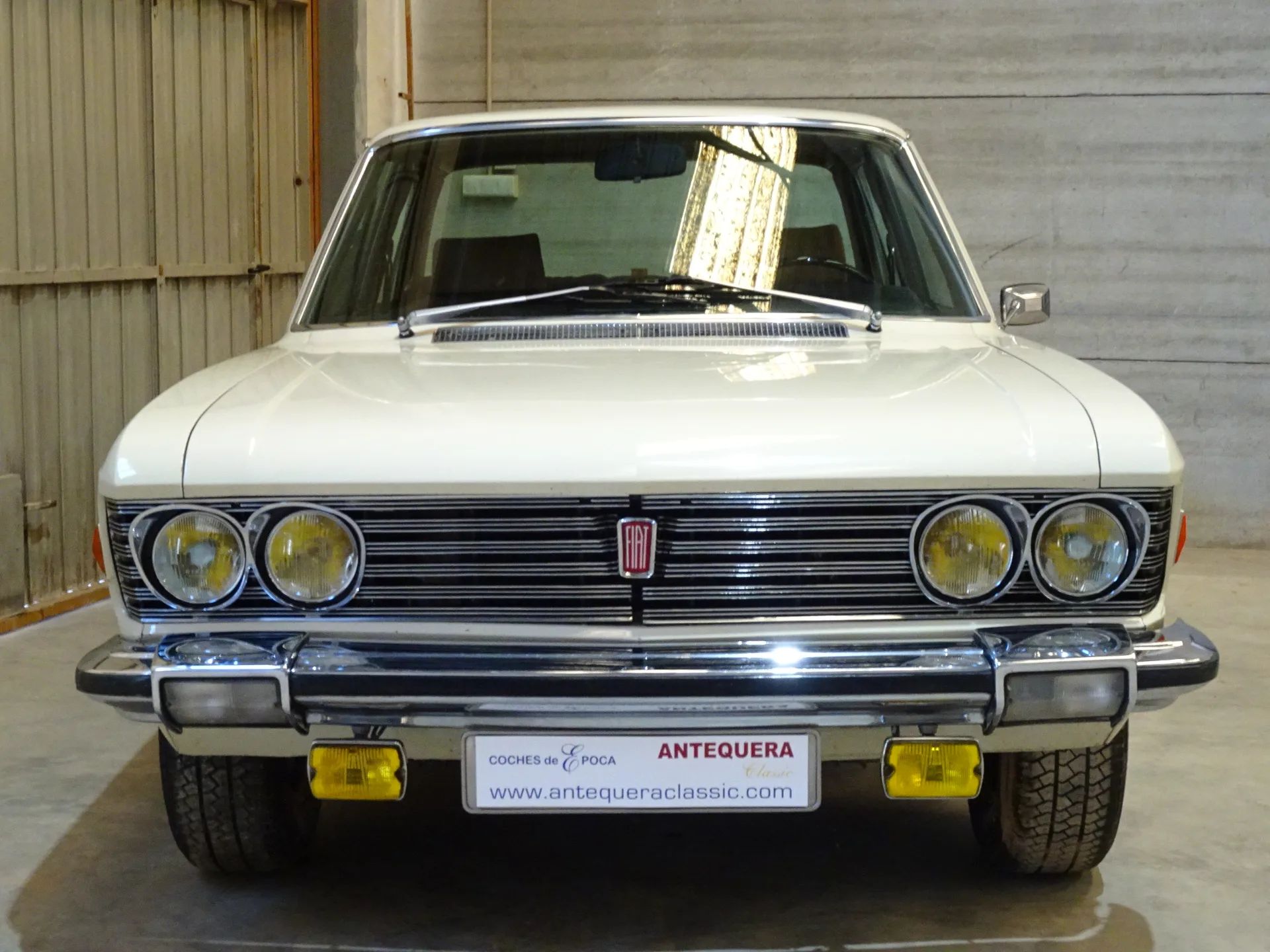 Fiat 130 BERLINA 3200 B 3