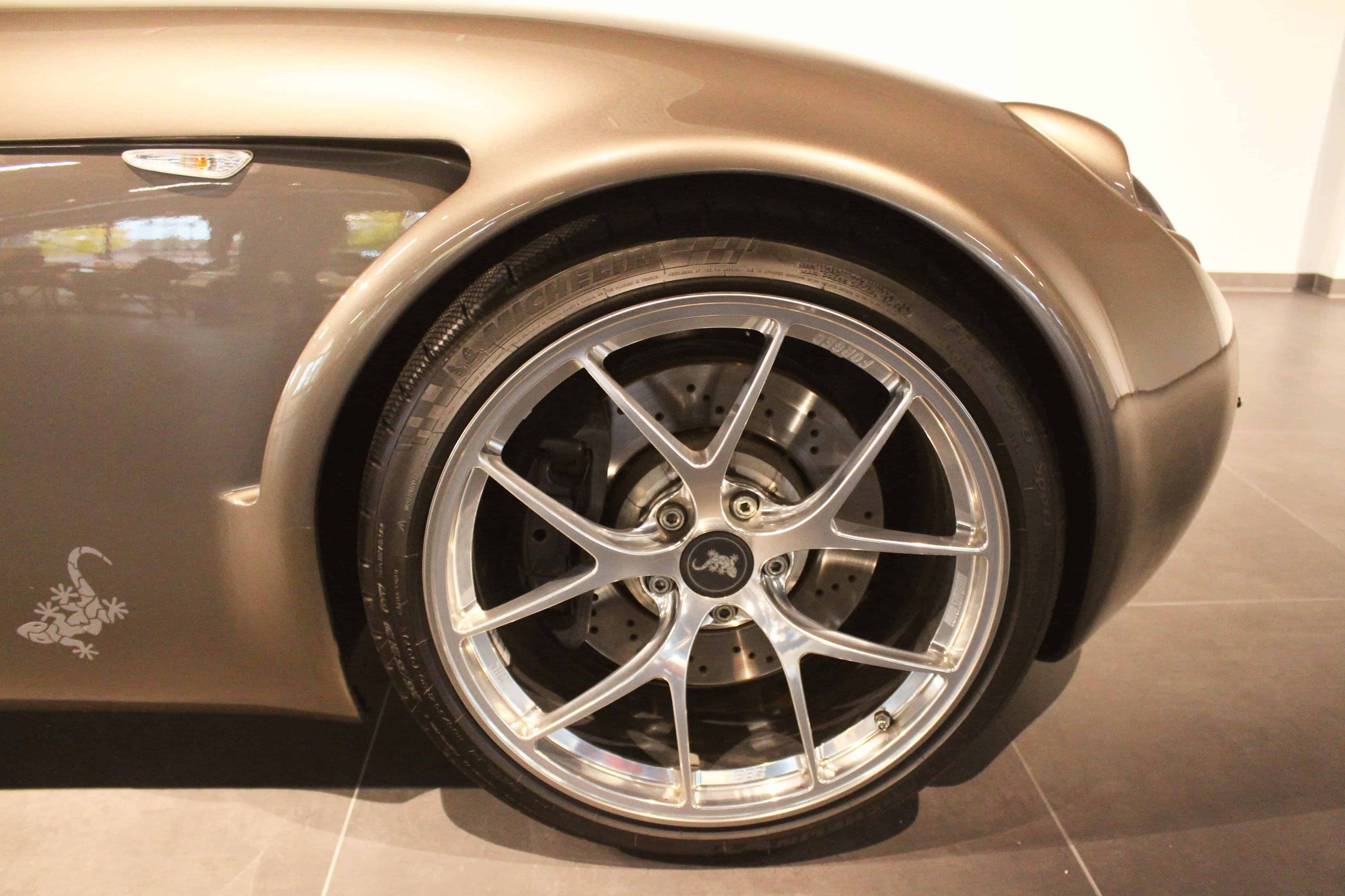MF 5 Roadster 12