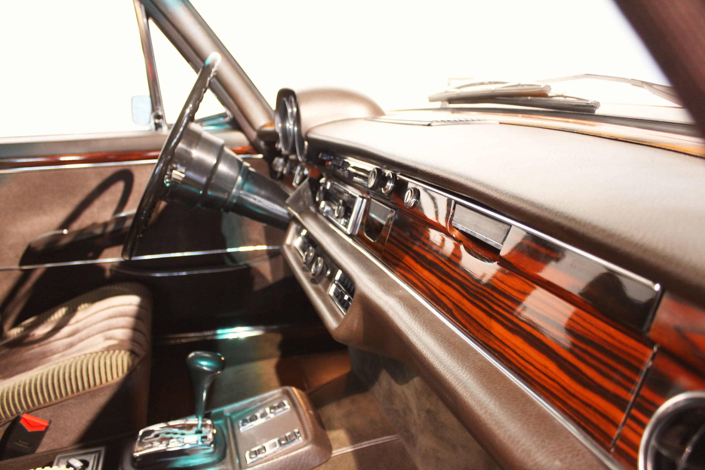Mercedes-Benz 300 SEL 6.3 13