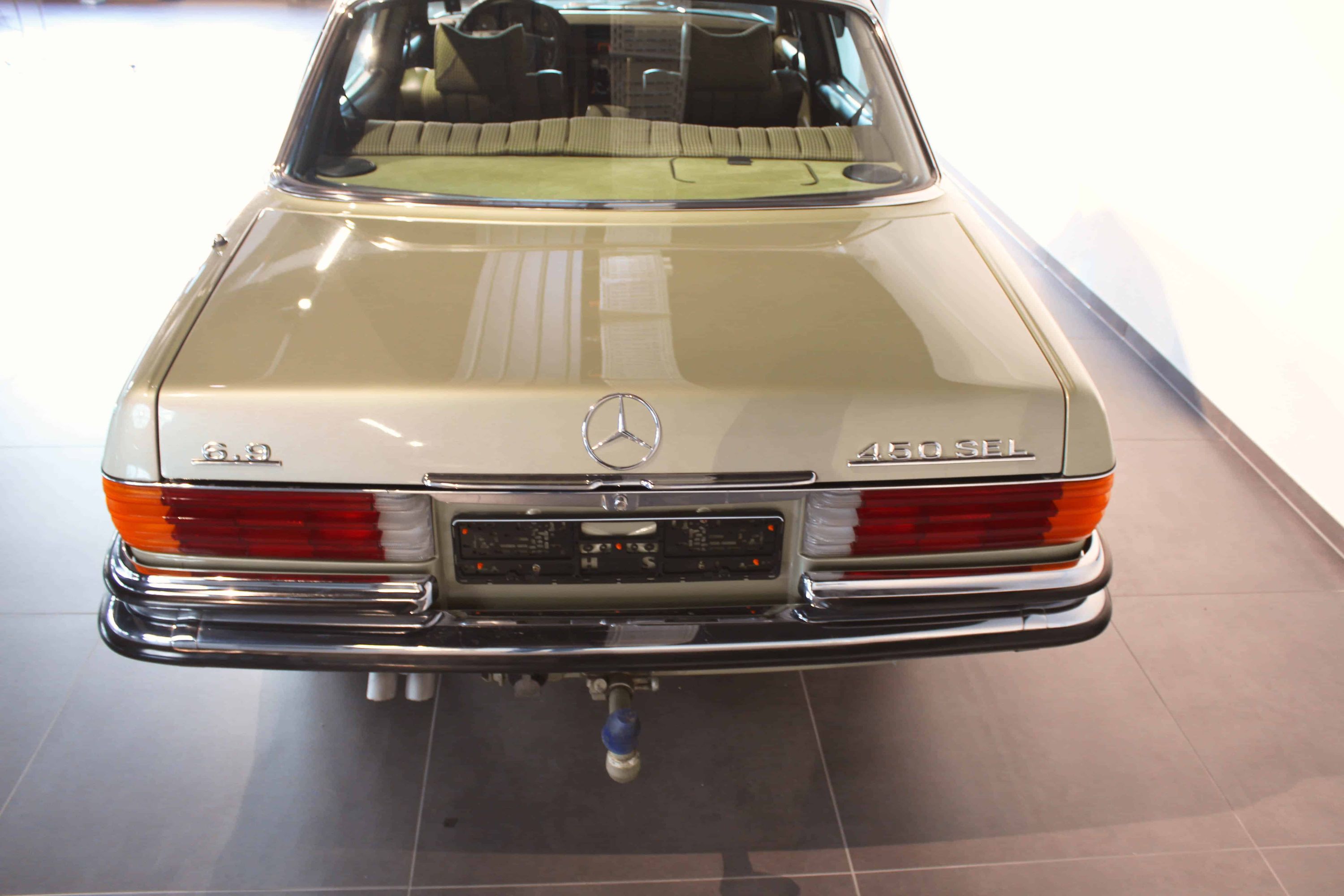 Mercedes-Benz 450 SEL 6.9 W116 8