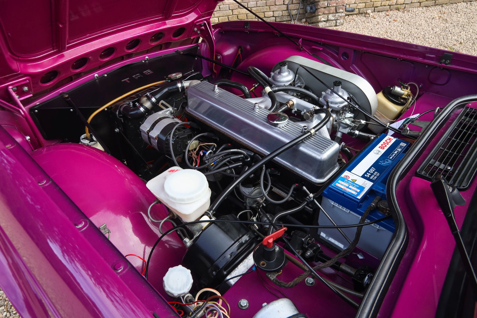 Triumph TR6 Overdrive In Magenta 4