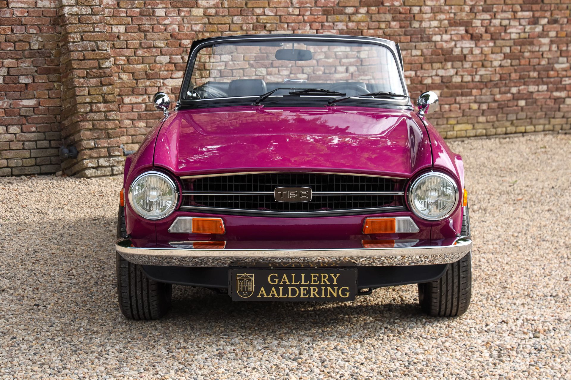 Triumph TR6 Overdrive In Magenta 11