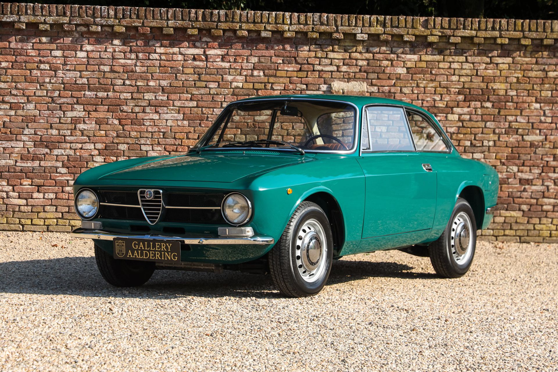 Alfa Romeo 1300 GTJ Bertone "Restored and rebuilt" 11