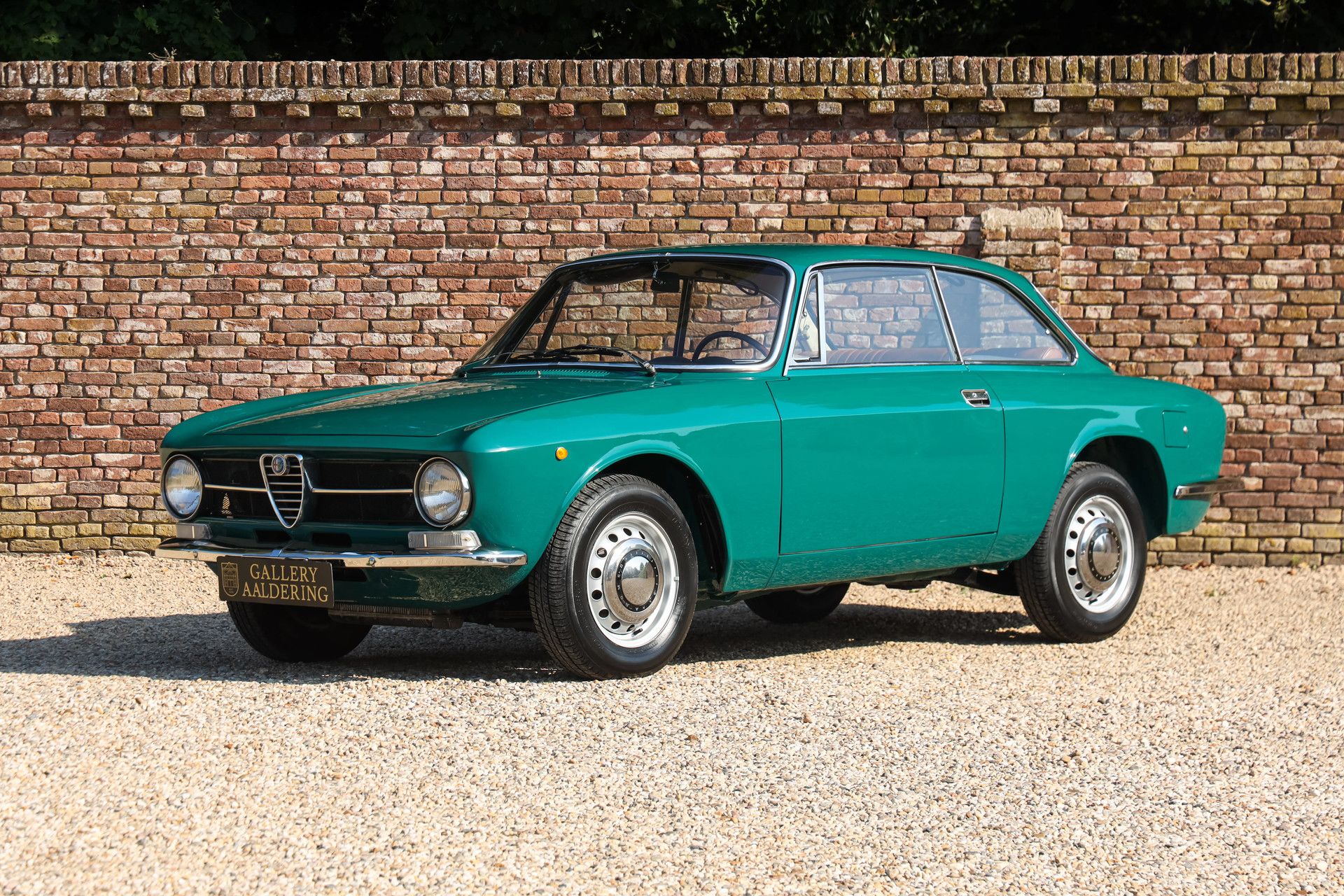 Alfa Romeo 1300 GTJ Bertone "Restored and rebuilt" 13