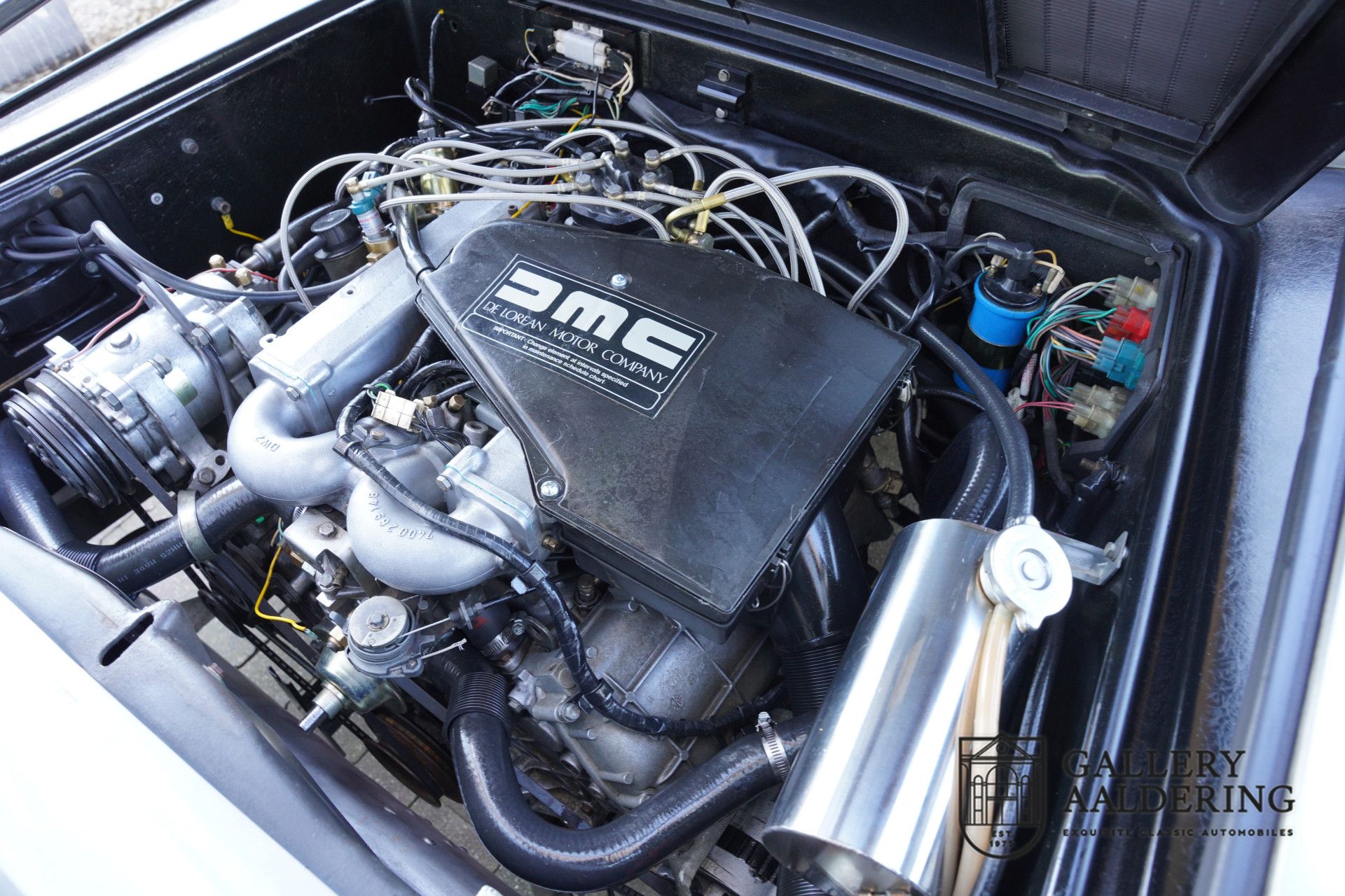DMC-12 "Time hasn't caught up with the car" 4