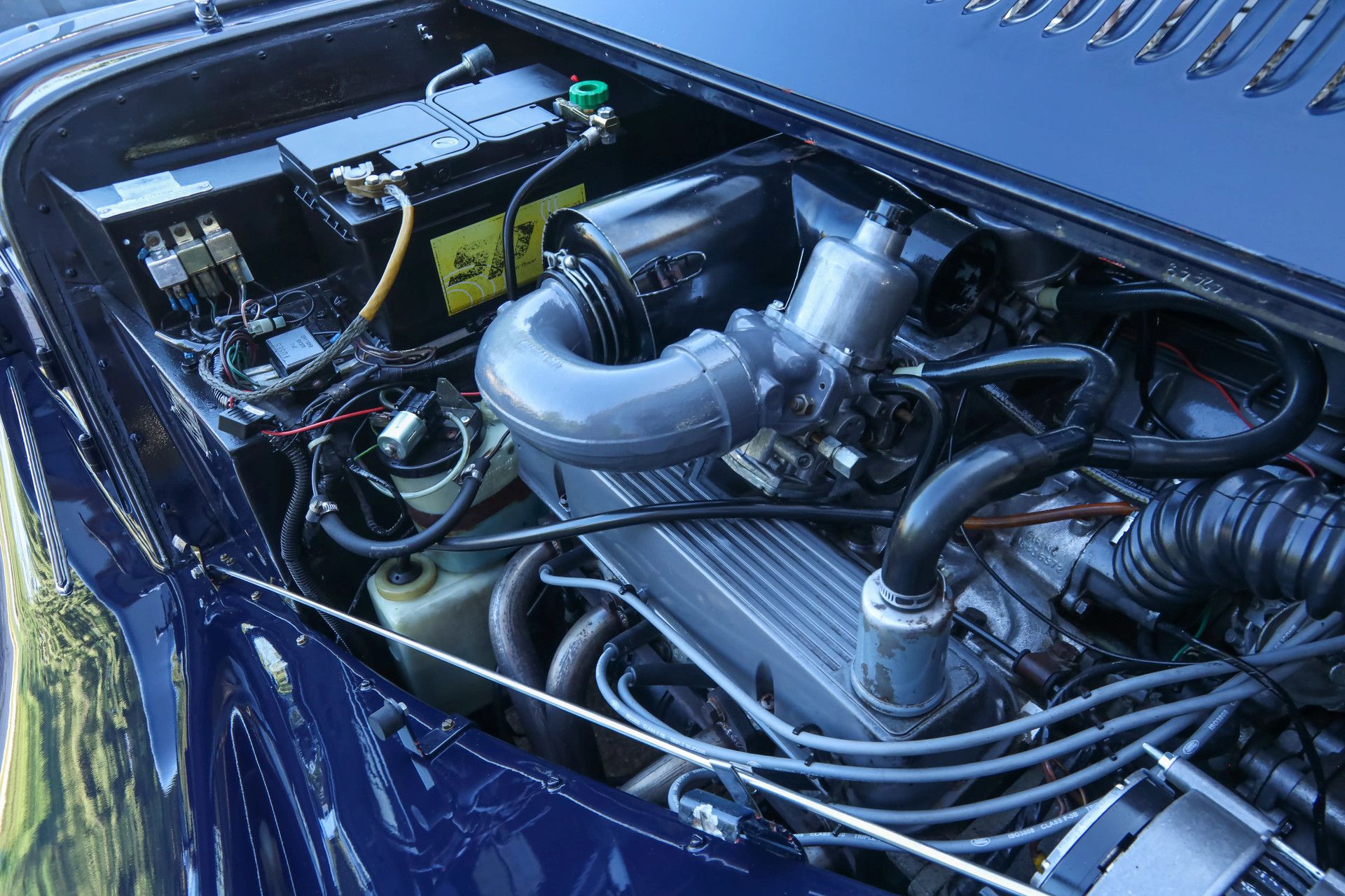Morgan Plus 8 Carburetors and 5-speed 4