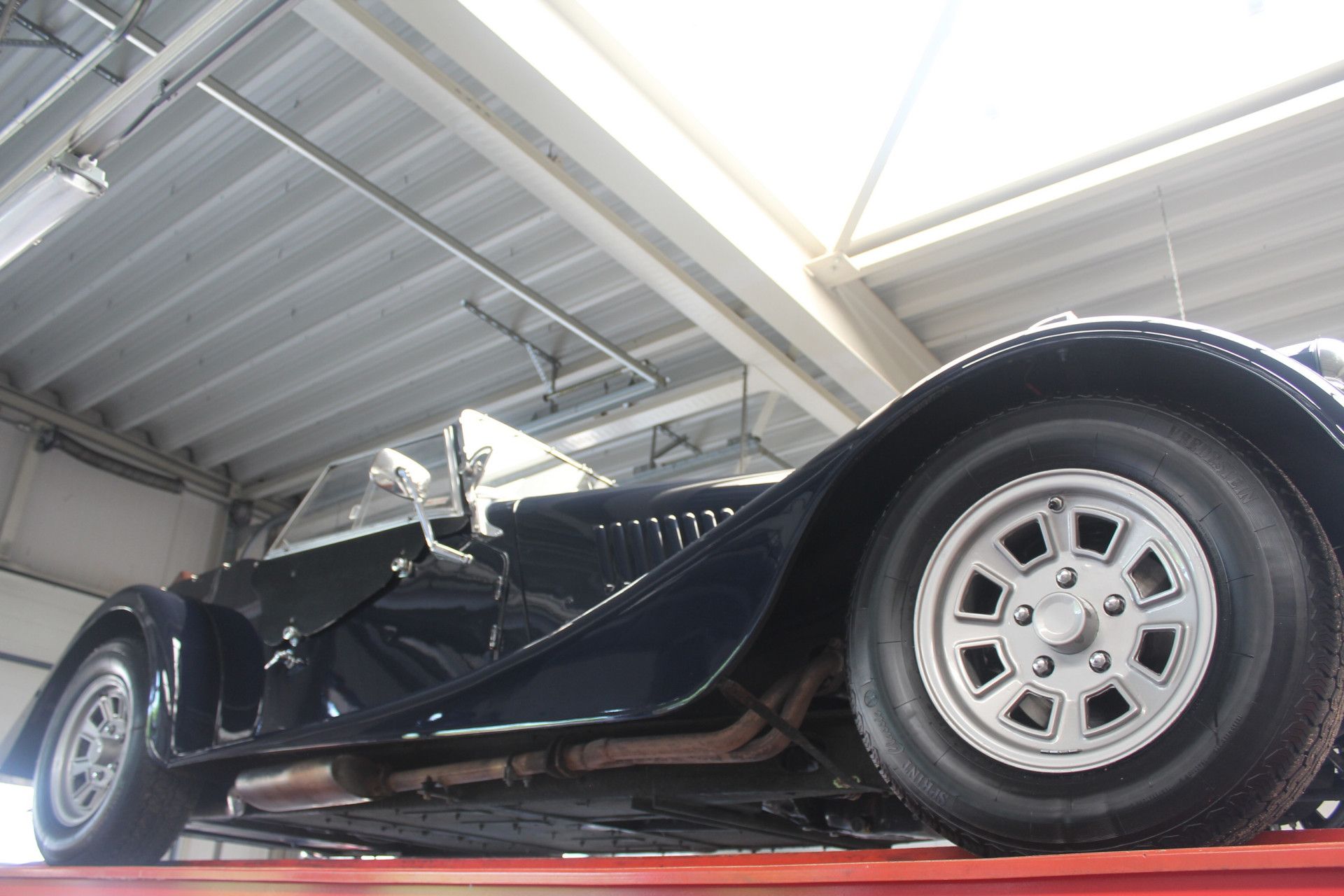Morgan Plus 8 Carburetors and 5-speed 8