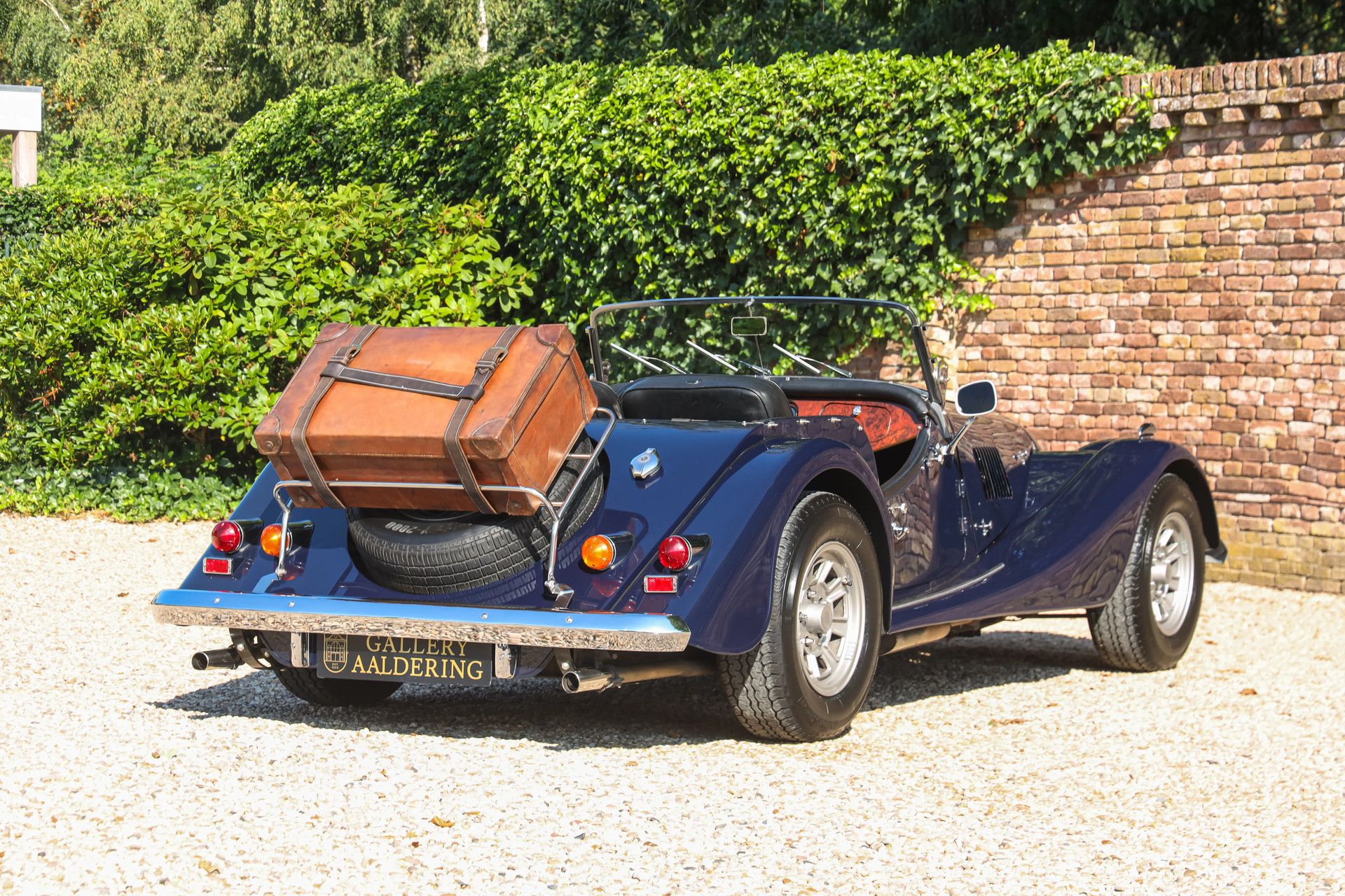 Morgan Plus 8 Carburetors and 5-speed 13
