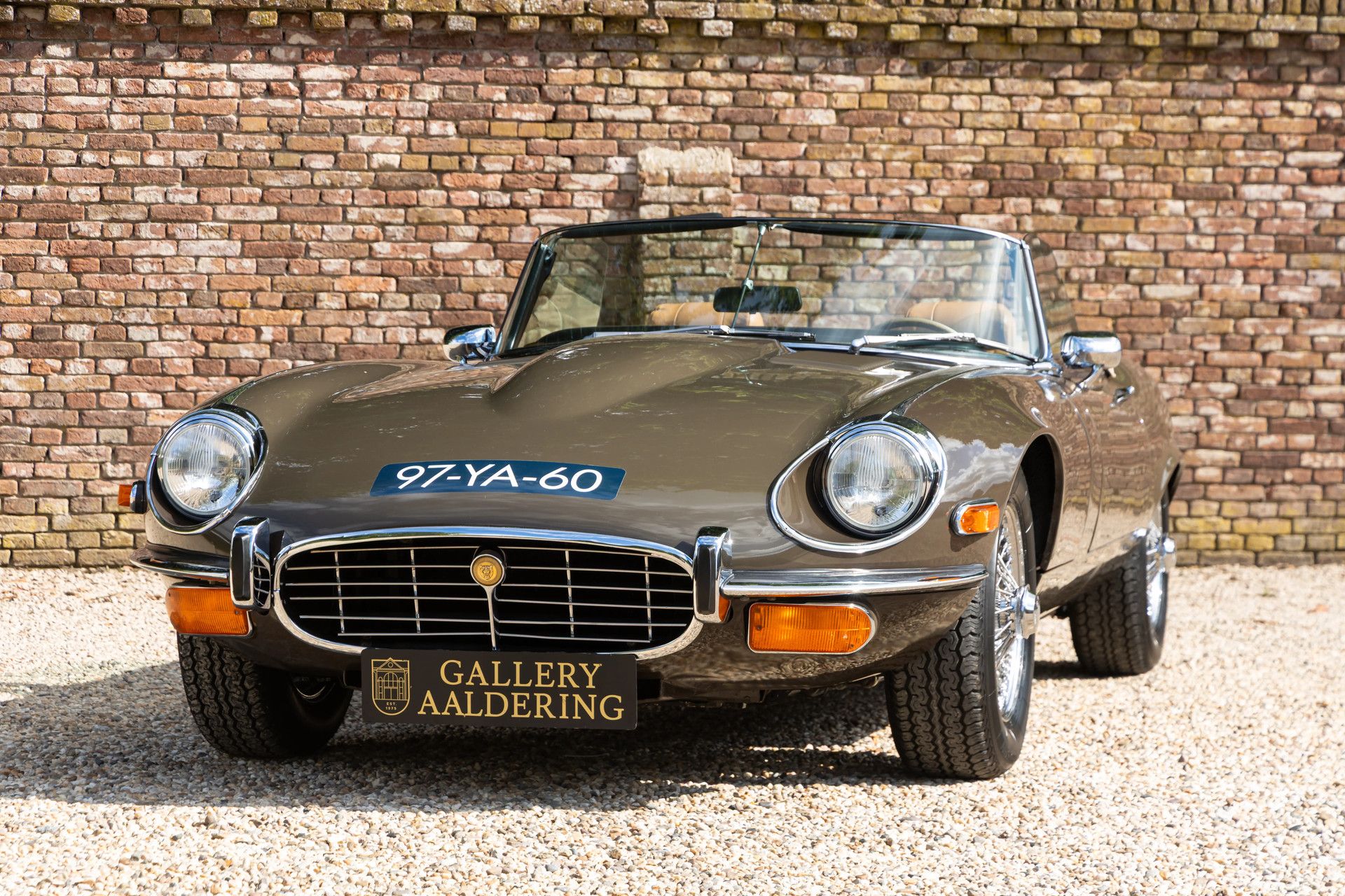 Jaguar E-Type V12 Series 3 Convertible "Manual transmission" 10