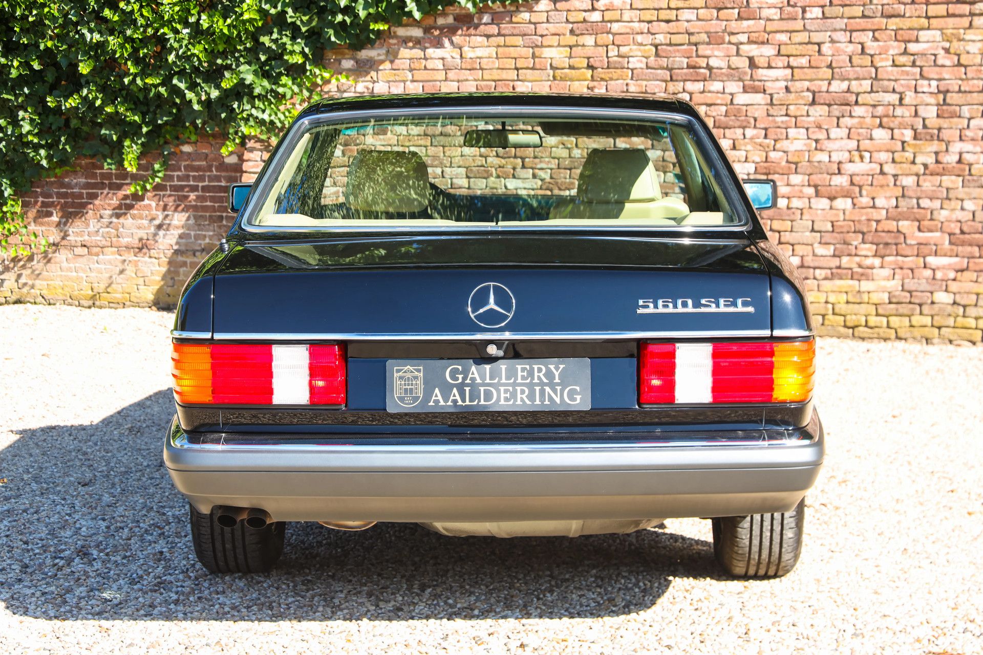 Mercedes-Benz 560 SEC "Well documented" 6