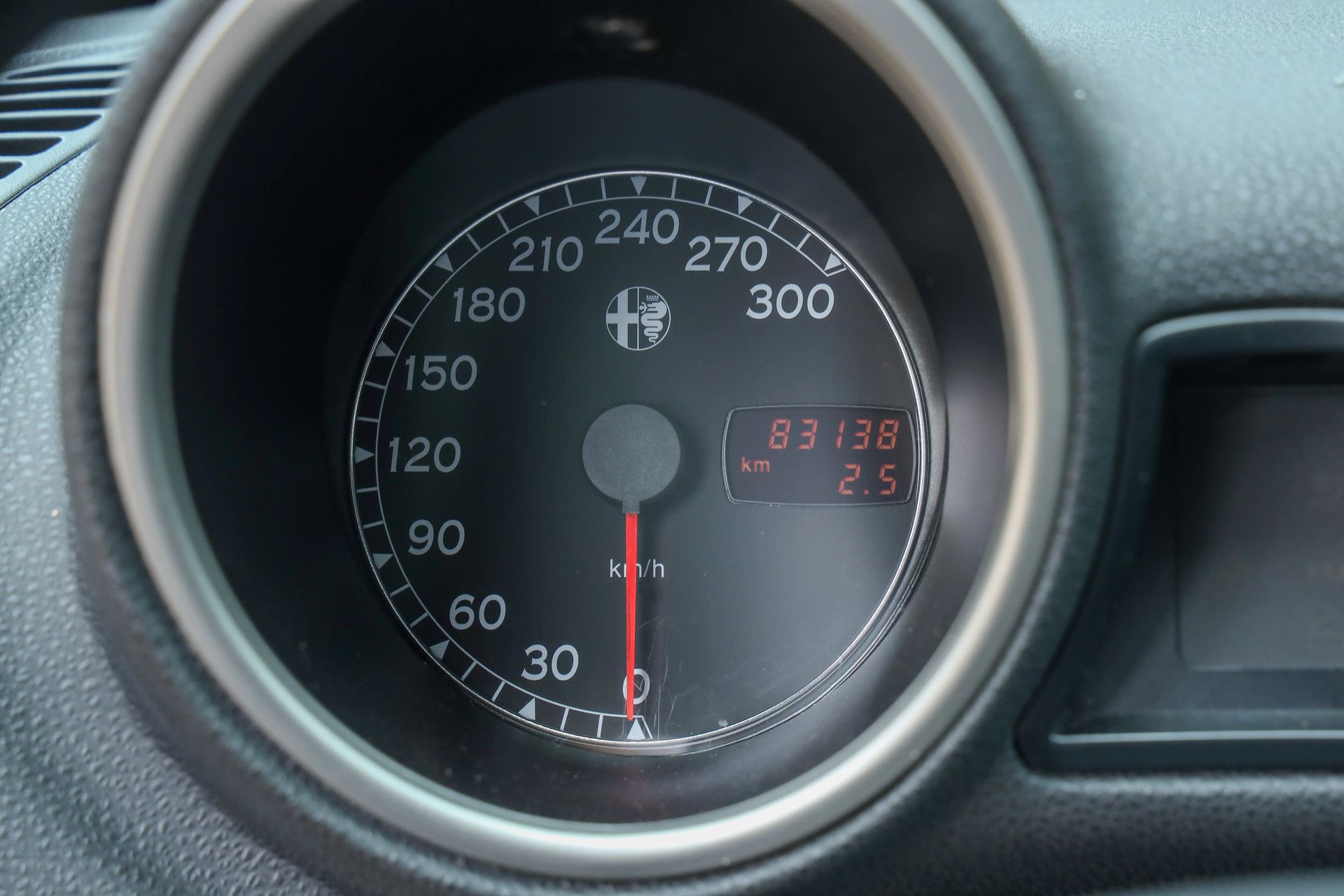 Alfa Romeo 156 3.2 GTA Berlina "in Grigio Sterling" 9
