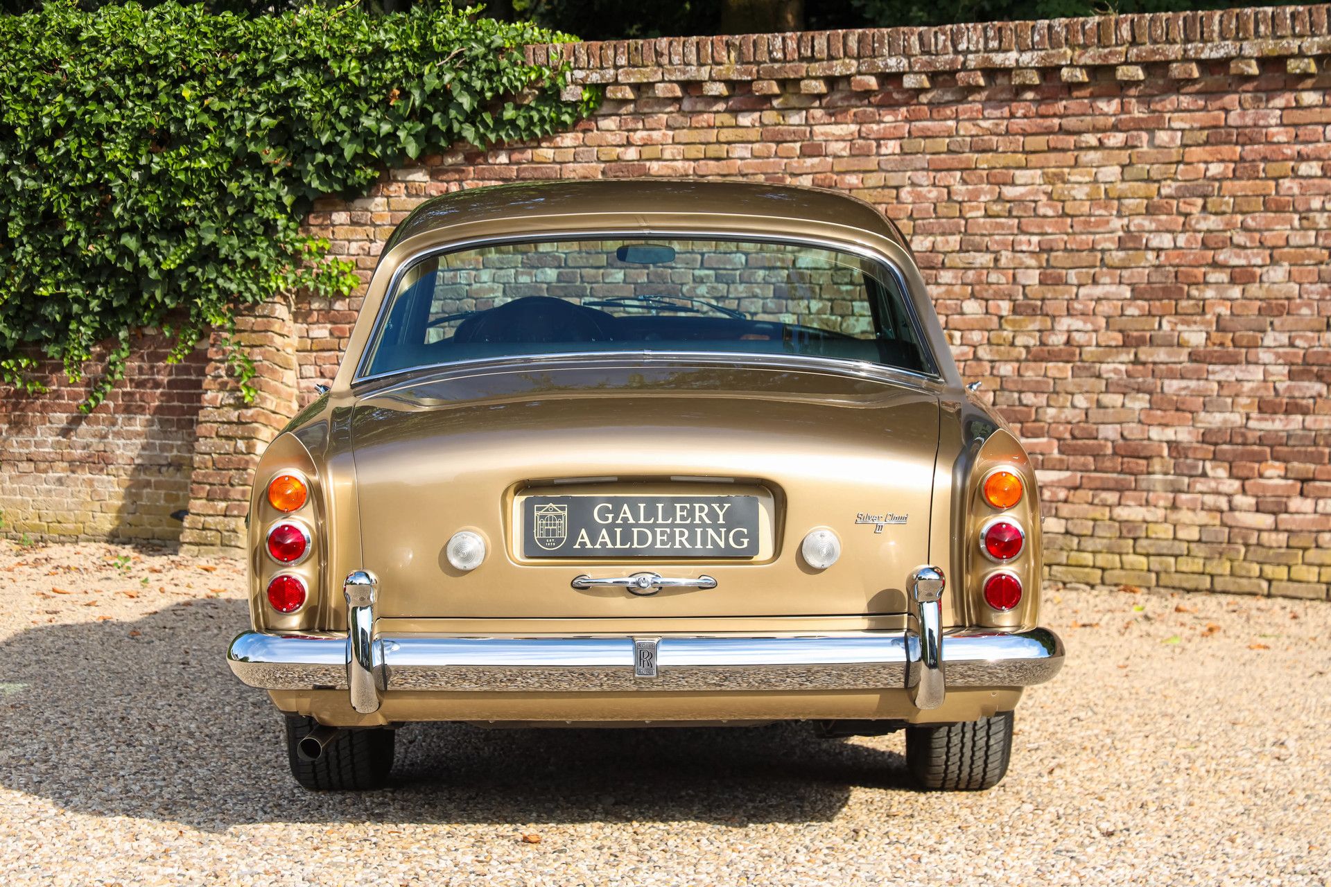 Mulliner Parkward Silver Cloud III Coupe Chinese 6