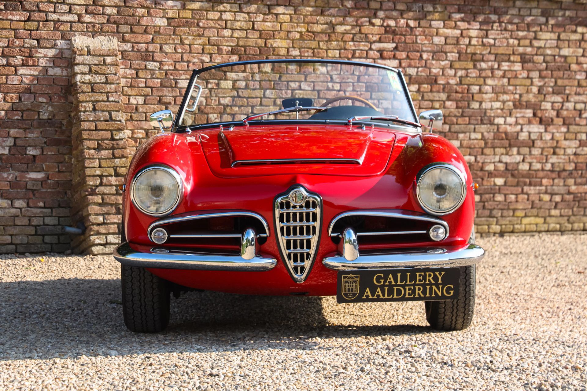 Alfa Romeo Giulia 1600 Spider Veloce "Older restoration" 5