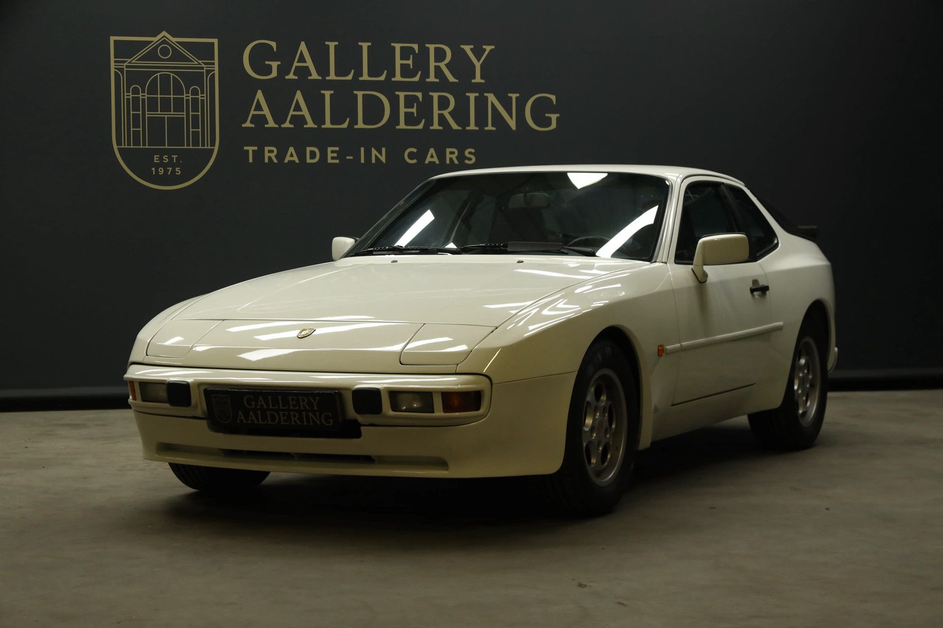 Porsche 944 2.5 Coupé Alpinweiß 12