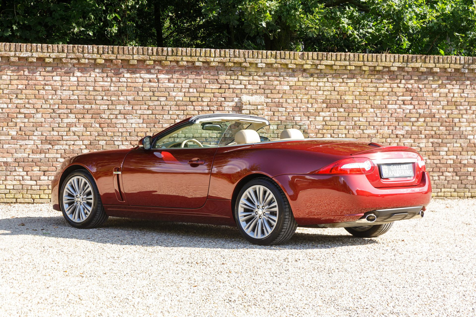 Jaguar XK 5.0 V8 Convertible "Radiance Red Metallic" TRADE IN CAR 2
