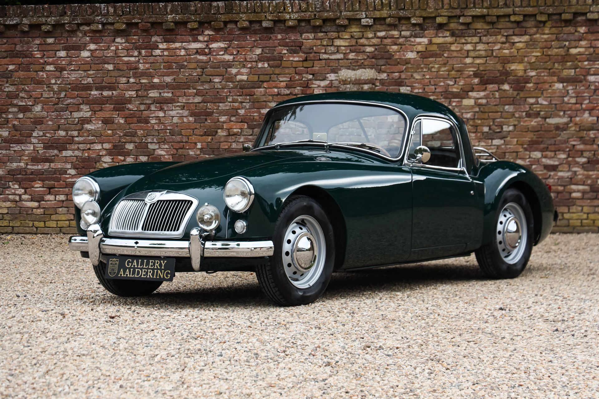 MG A 1500 Coupe Top Quality example! 10